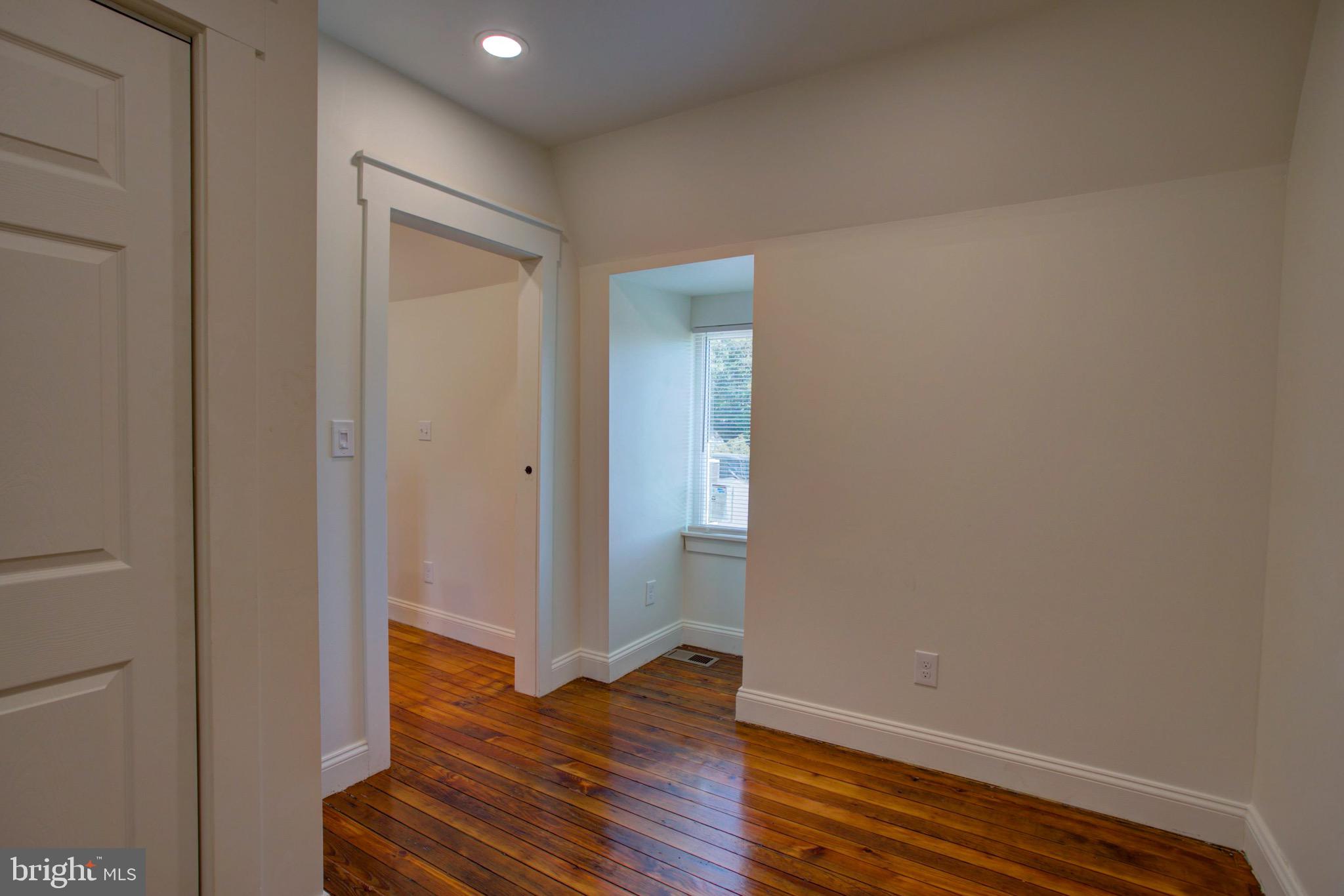 LANCASTER - Residential Lease