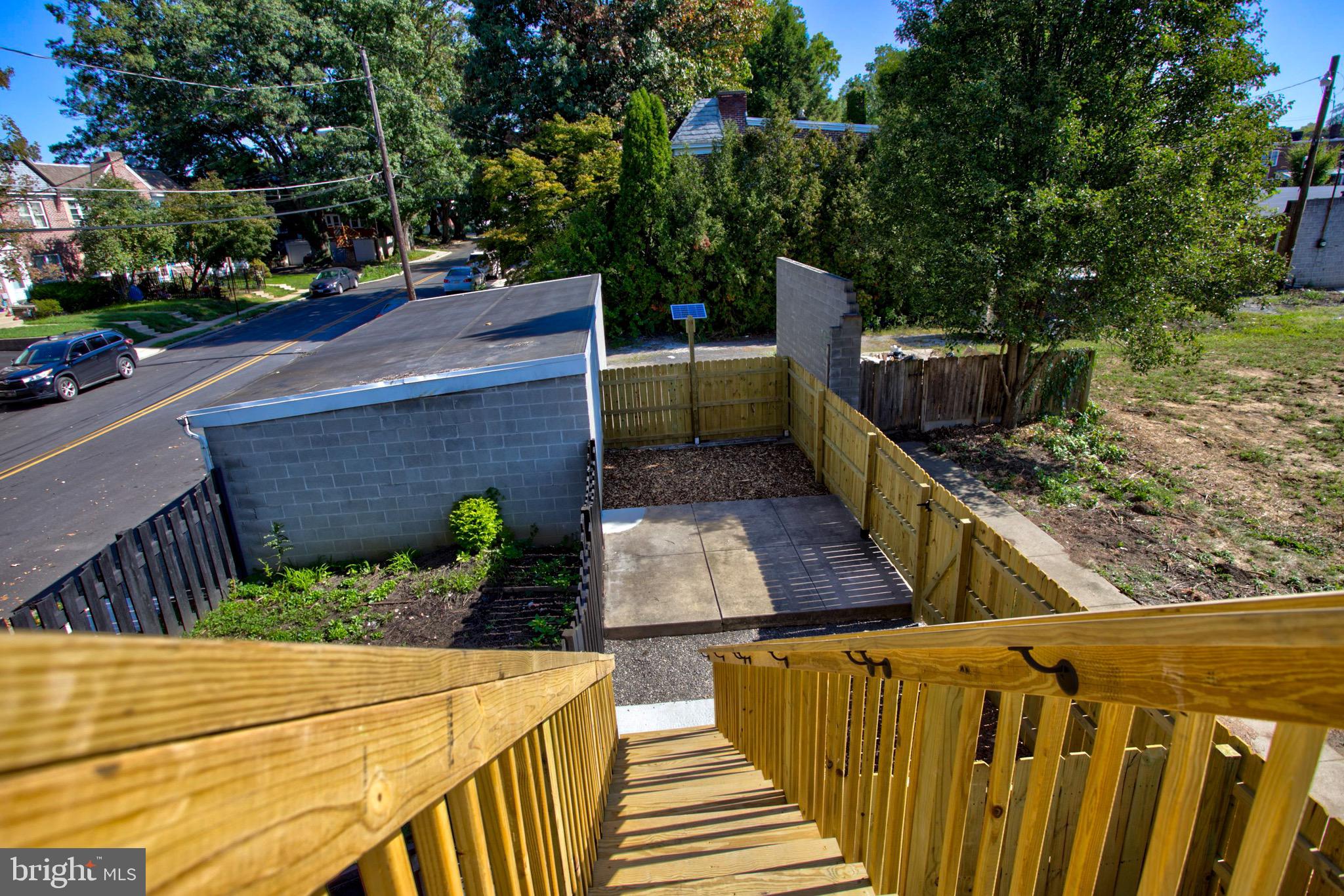 LANCASTER - Residential Lease