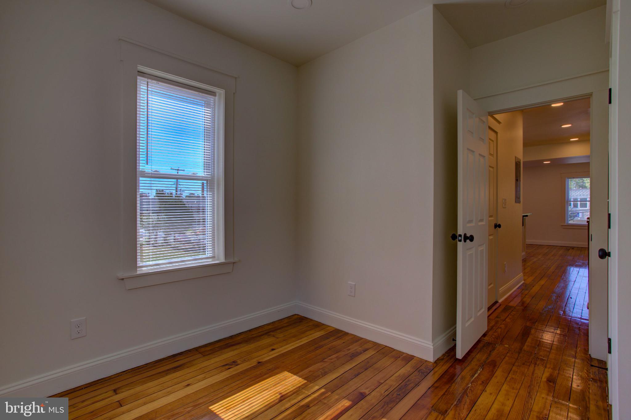 LANCASTER - Residential Lease