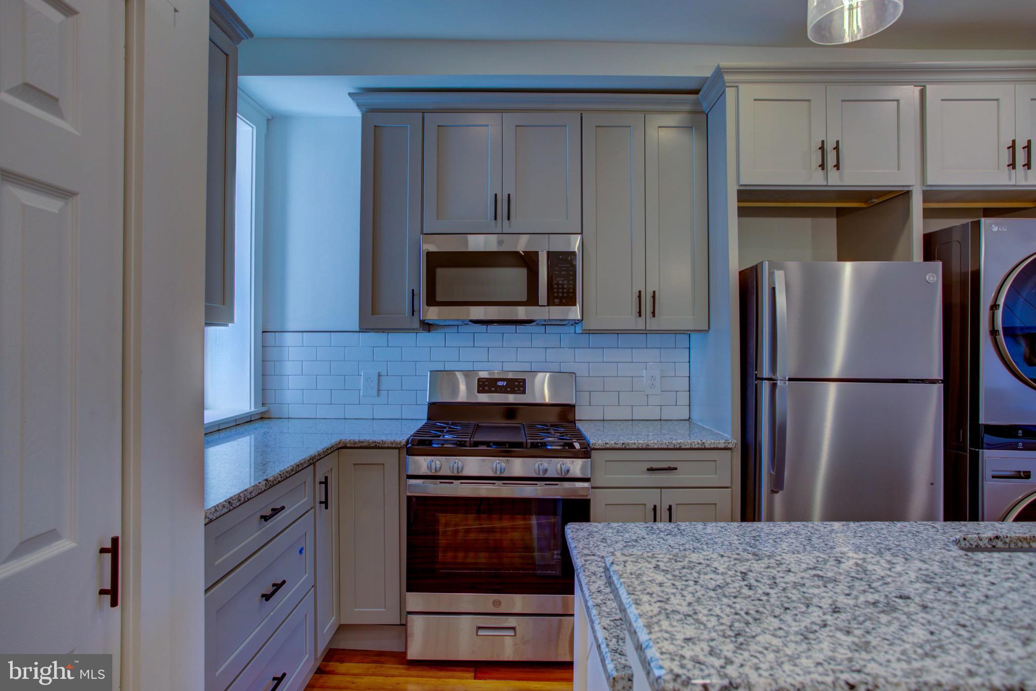 LANCASTER - Residential Lease