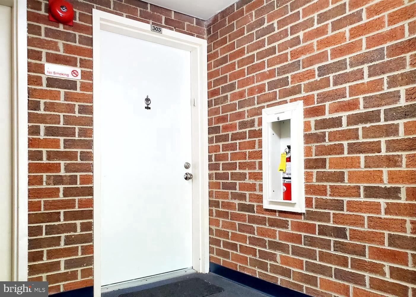 FLOWER HILL - Residential Lease