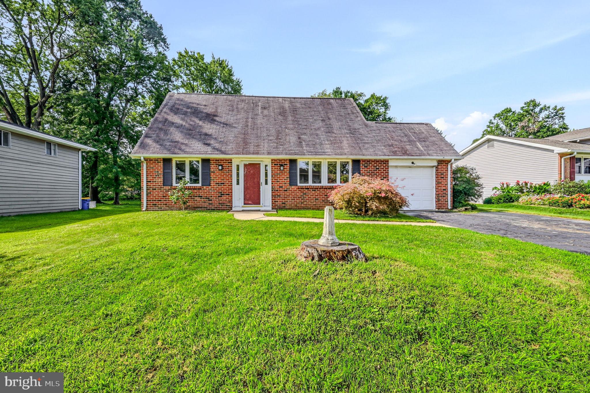 937 ALEXANDRIA DRIVE