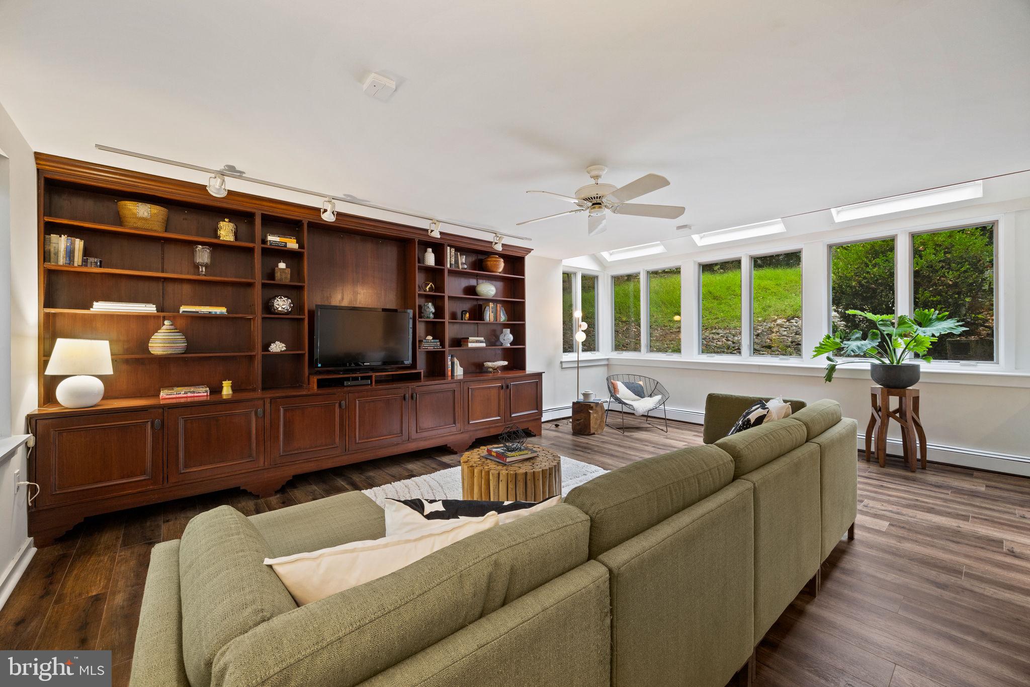 PENN VALLEY - Residential