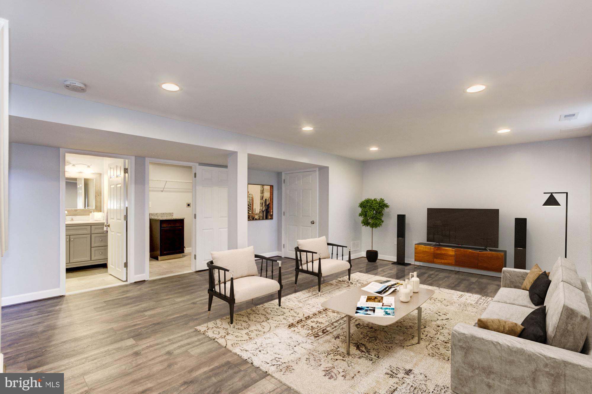 CAROLE HIGHLANDS - Residential