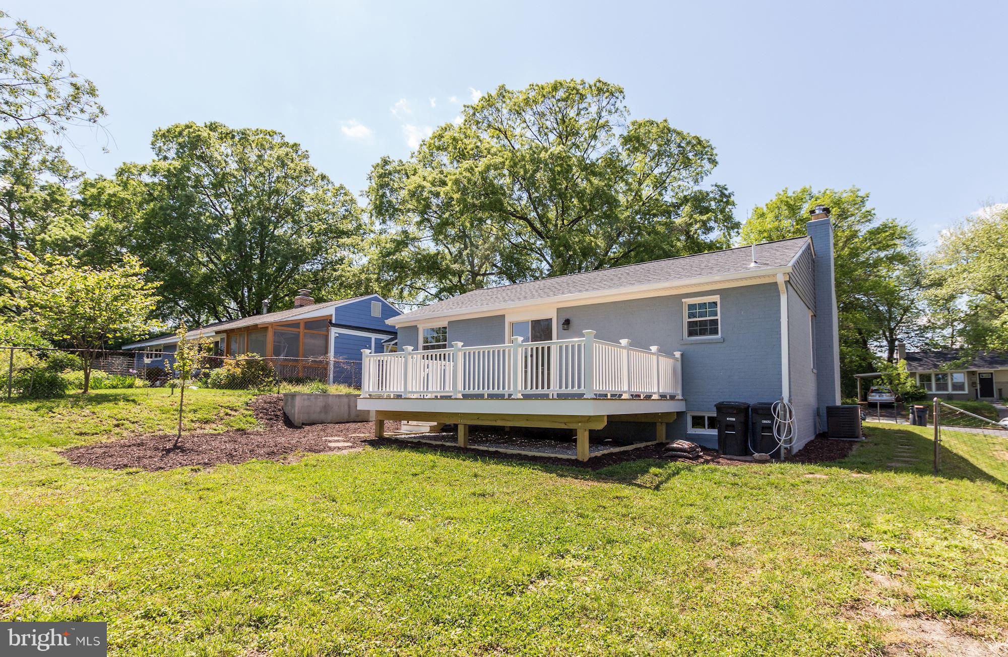 CAROLE HIGHLANDS - Residential