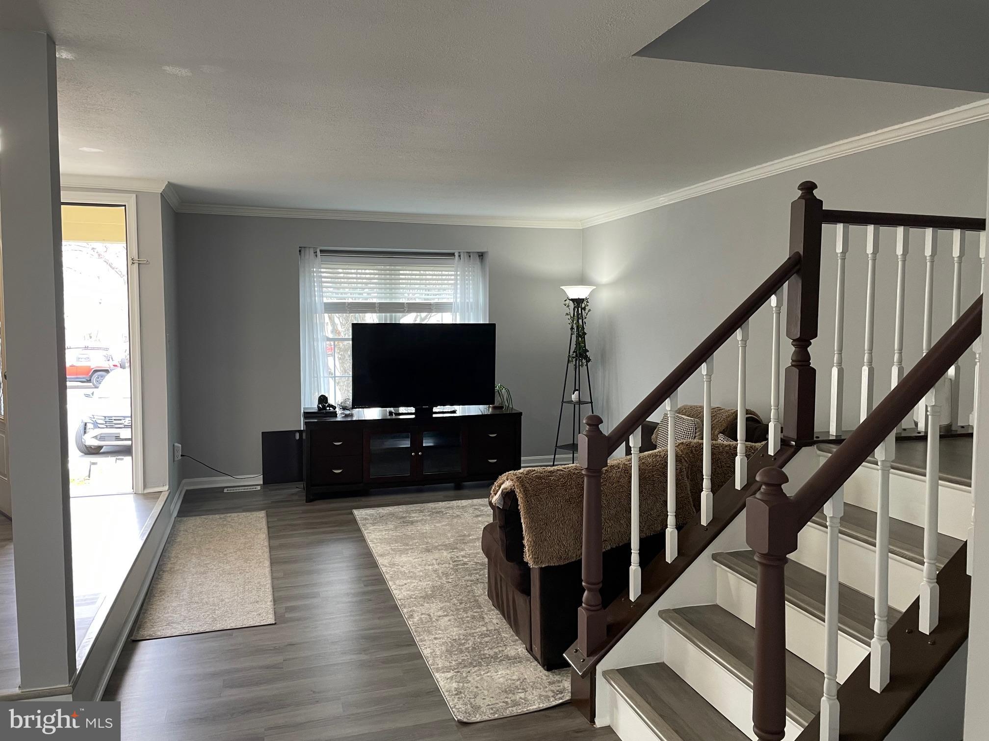 WOODBRIDGE - Residential Lease