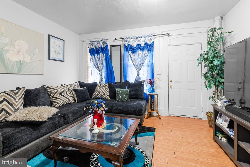 Photo of 438 E Strawberry Street, LANCASTER, PA 17602 (MLS # PALA2070172)