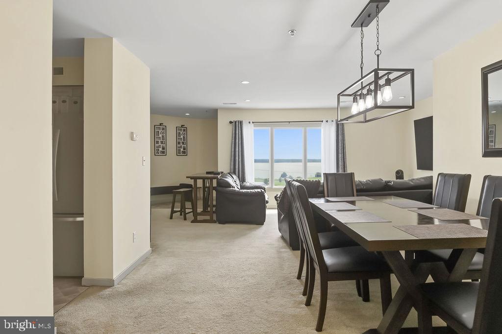 5215 LE PARC DRIVE 6