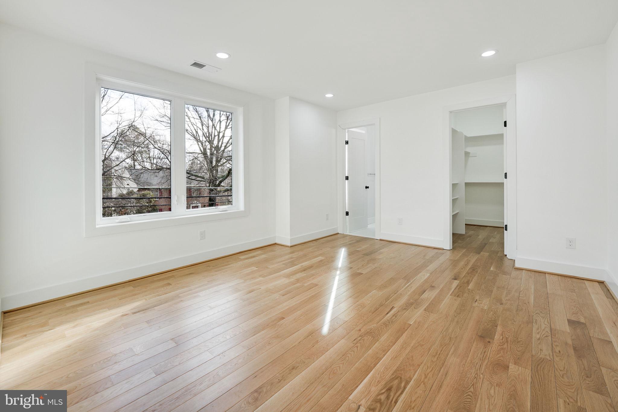 EAST FALLS CHURCH - Residential