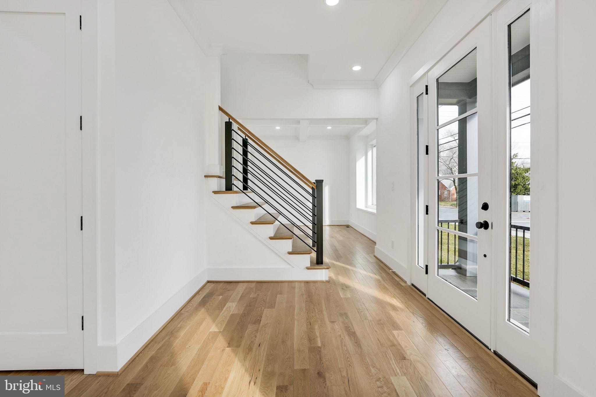 EAST FALLS CHURCH - Residential