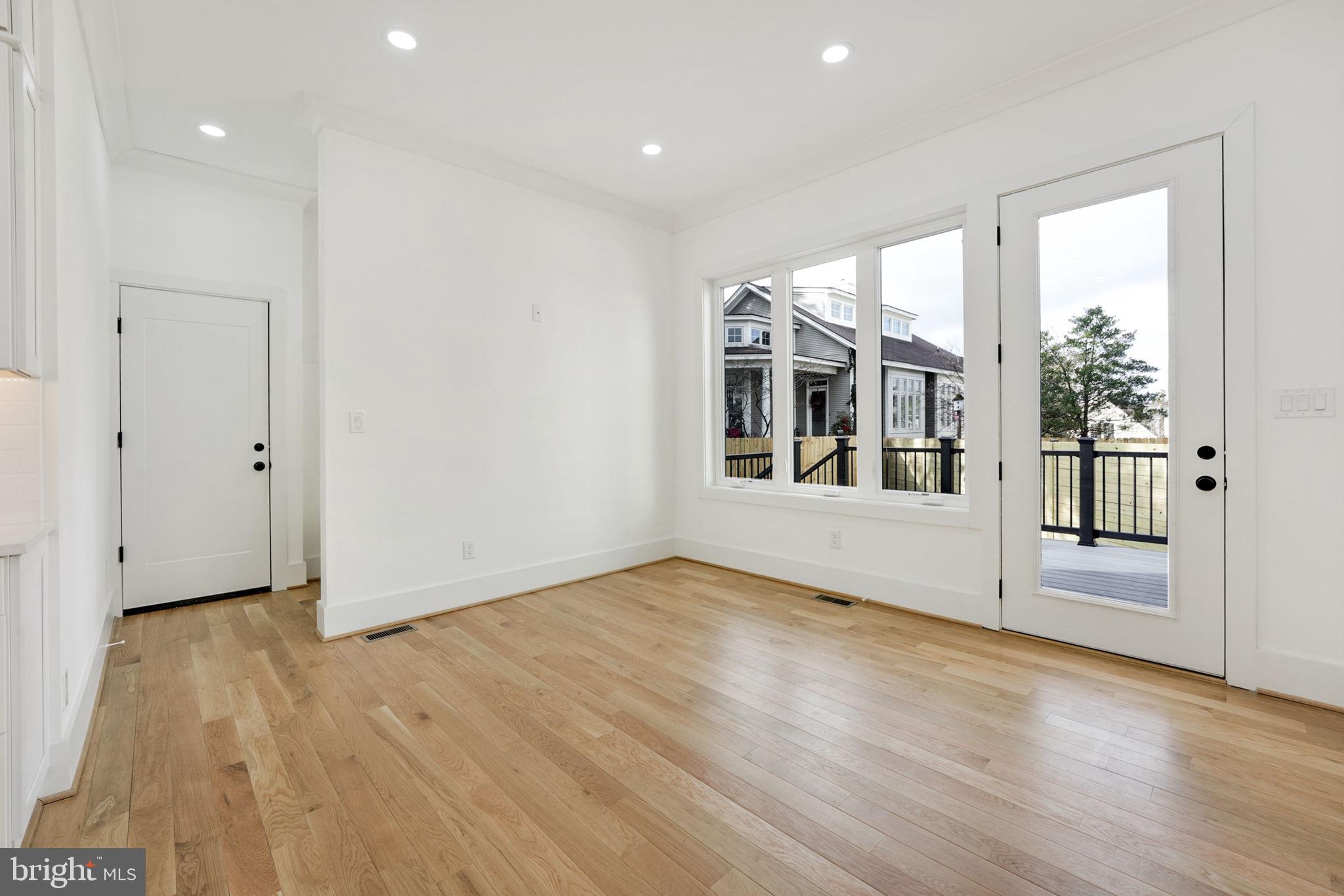 EAST FALLS CHURCH - Residential