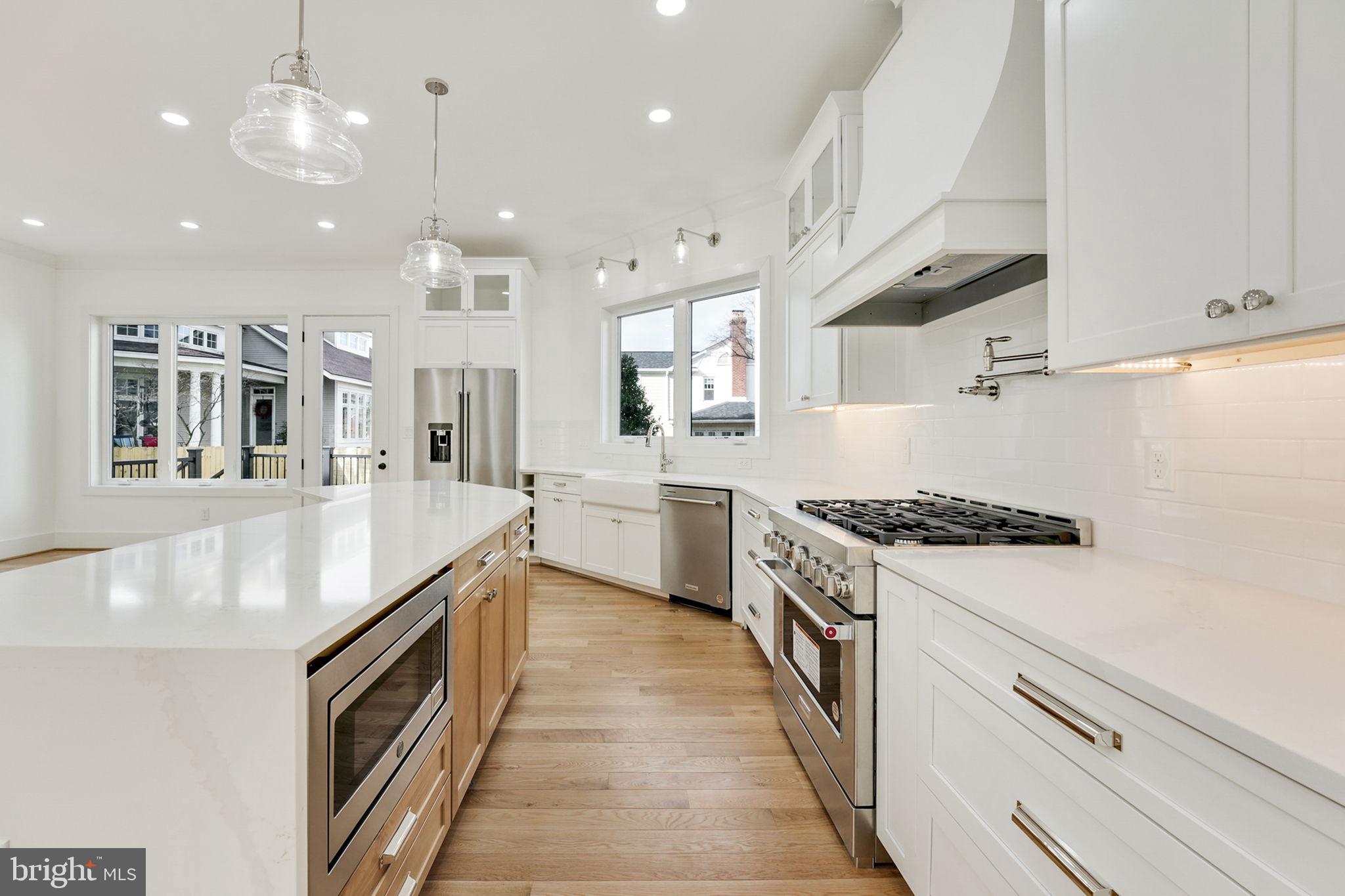 EAST FALLS CHURCH - Residential