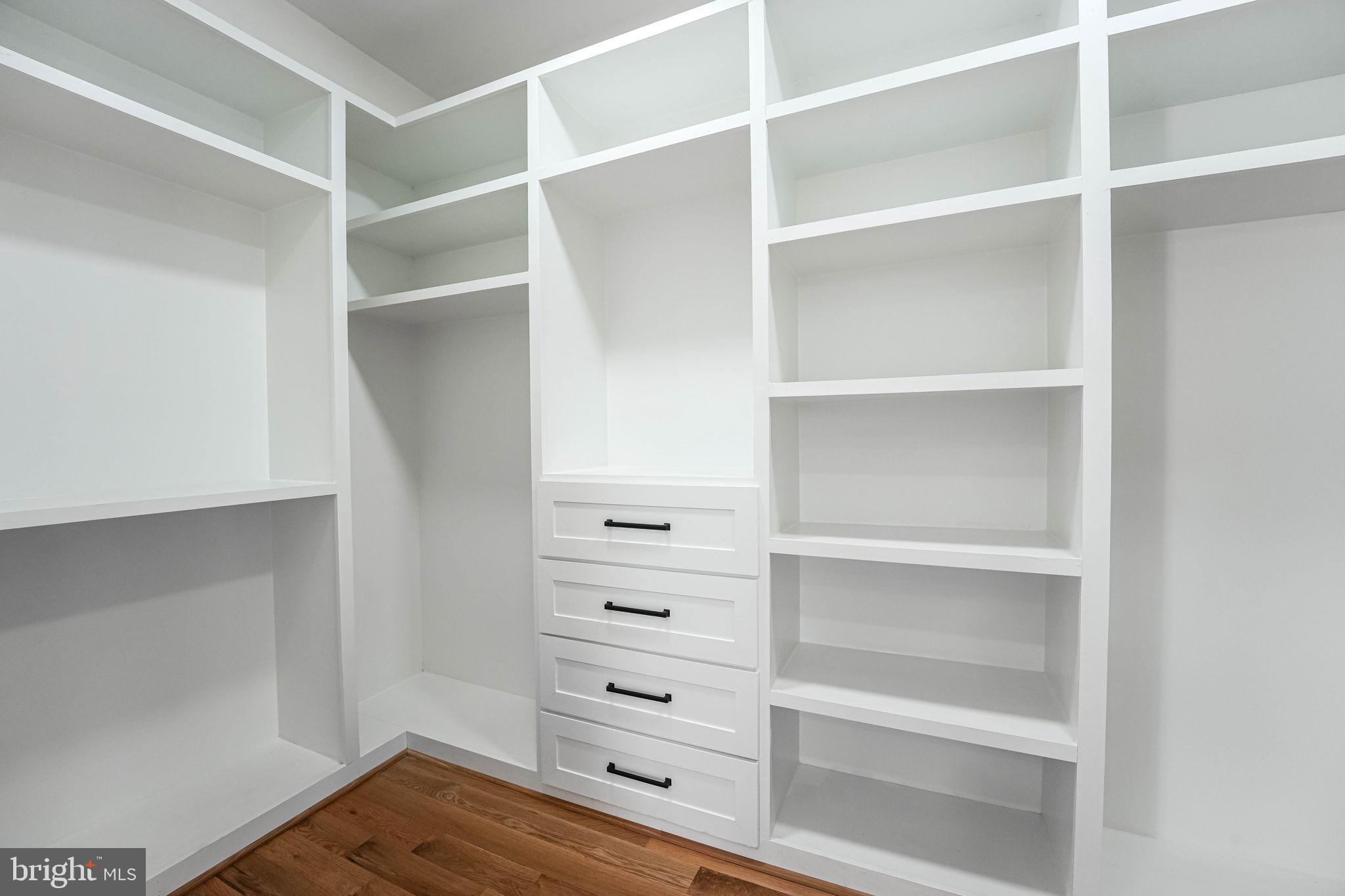 EAST FALLS CHURCH - Residential