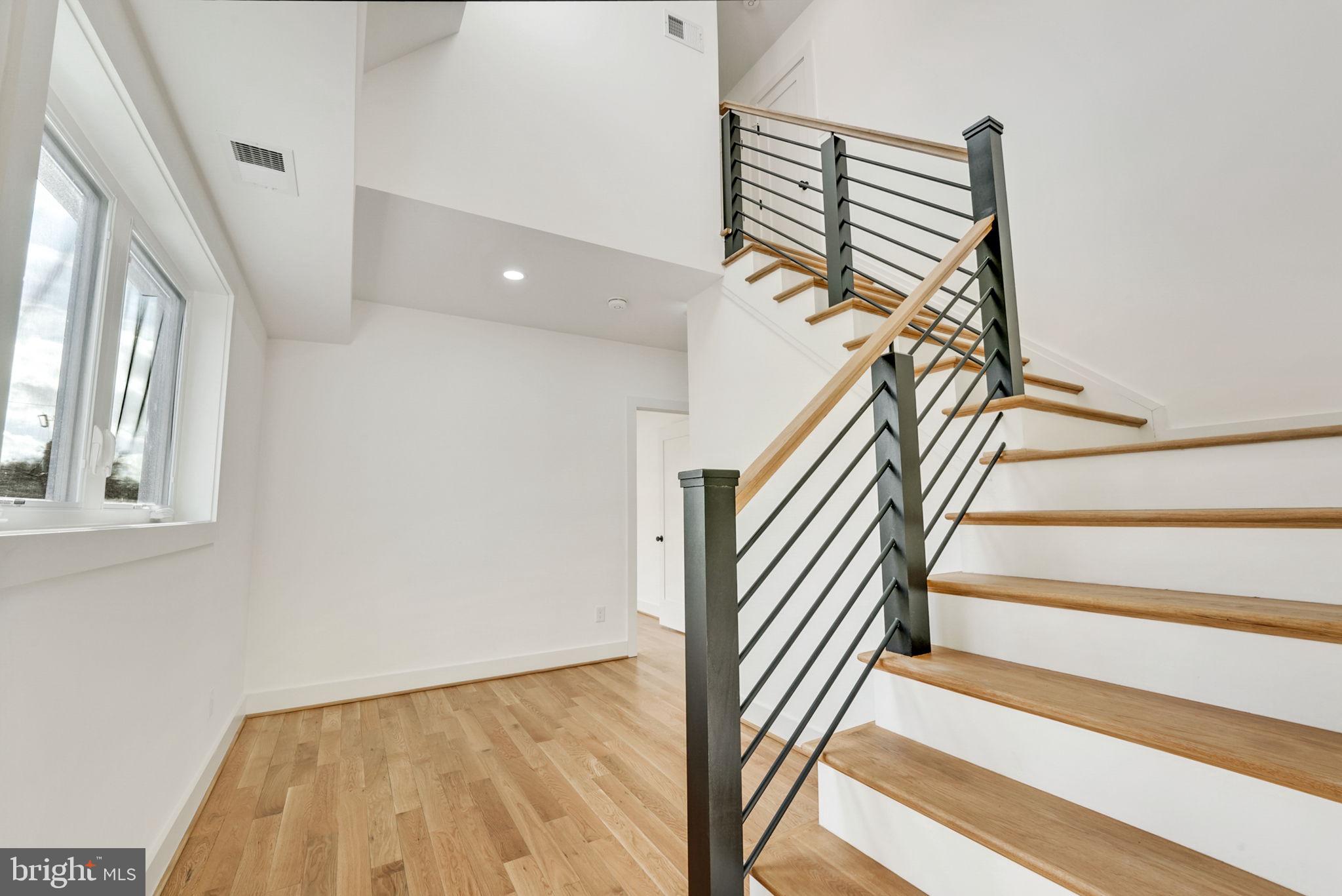 EAST FALLS CHURCH - Residential