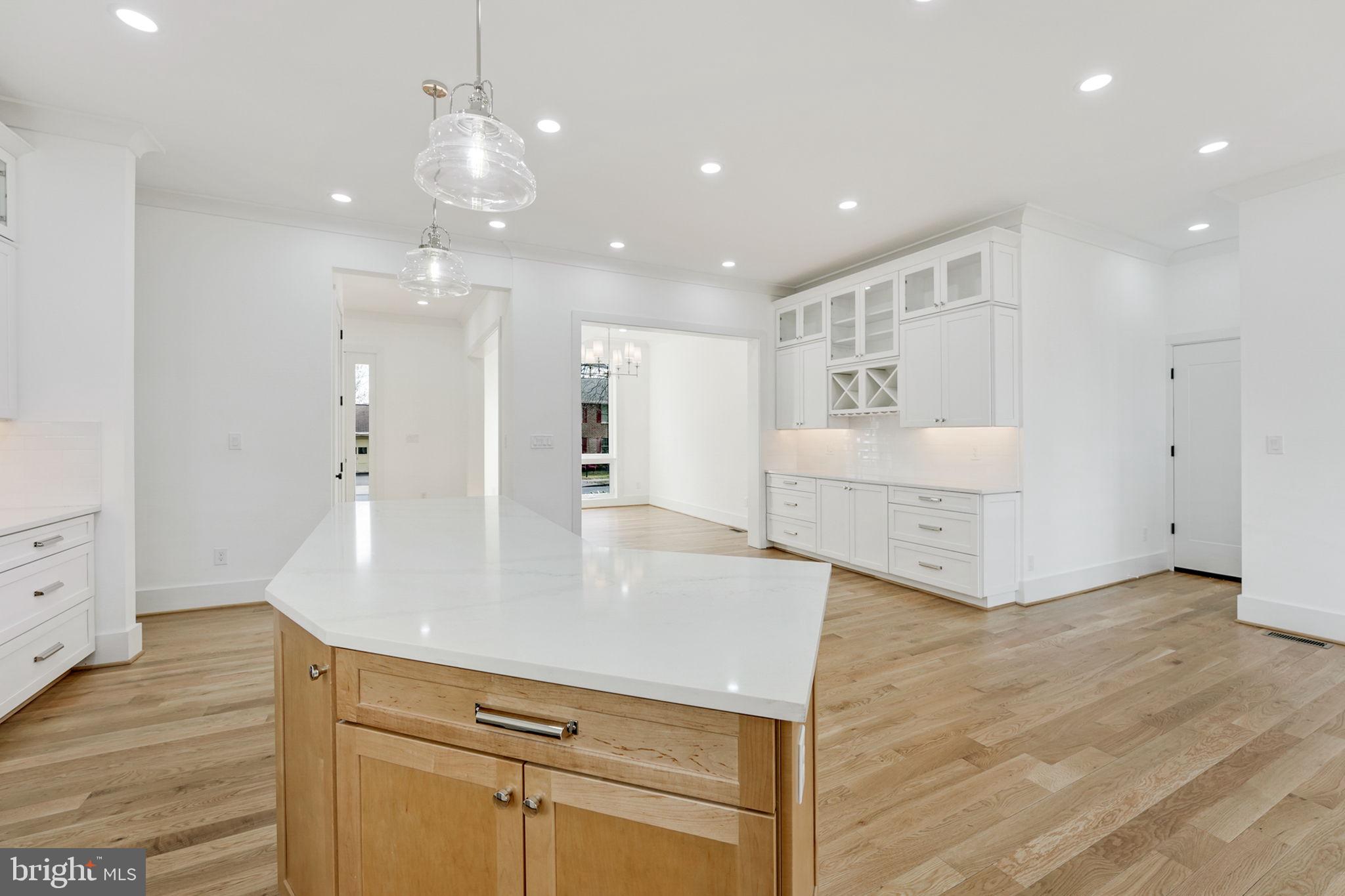 EAST FALLS CHURCH - Residential