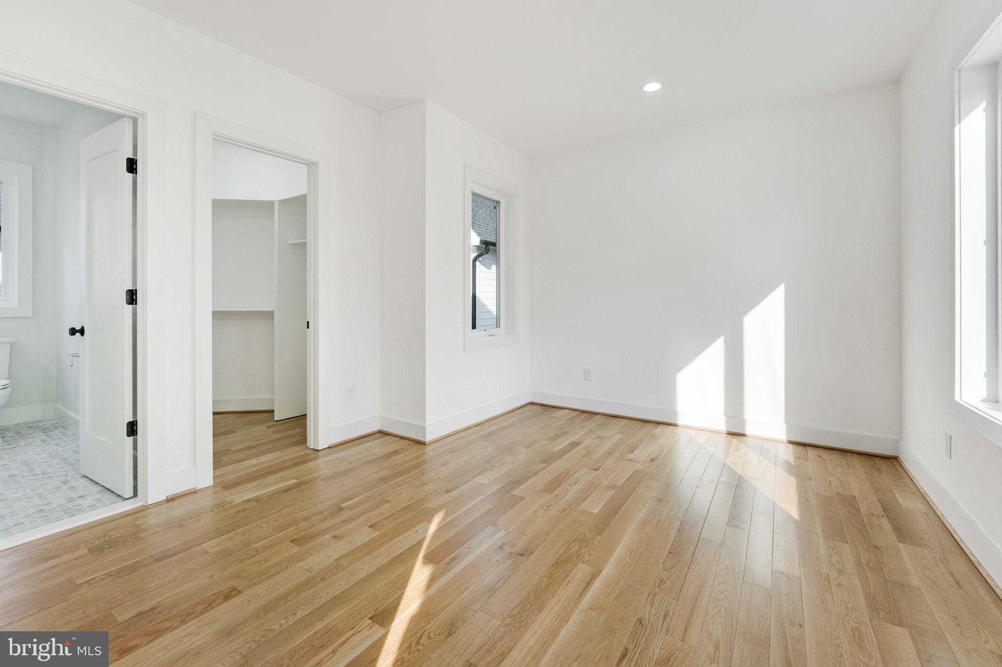 EAST FALLS CHURCH - Residential