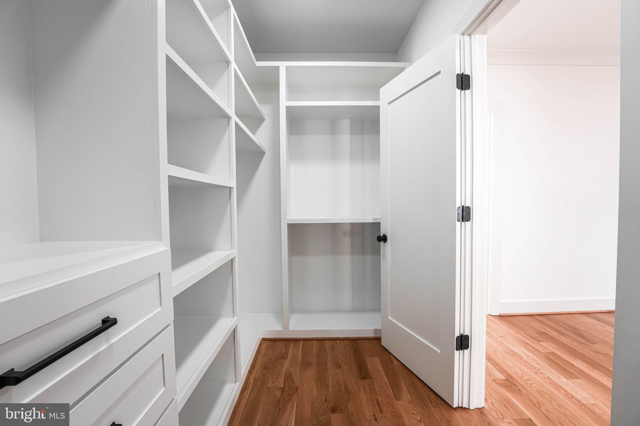 EAST FALLS CHURCH - Residential