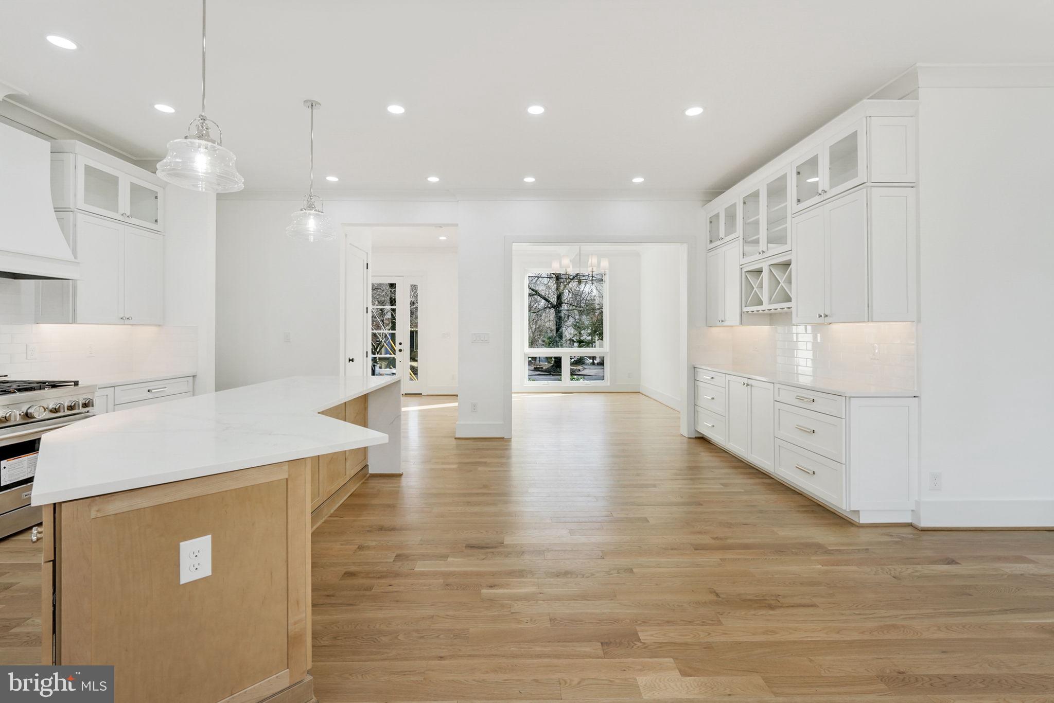 EAST FALLS CHURCH - Residential