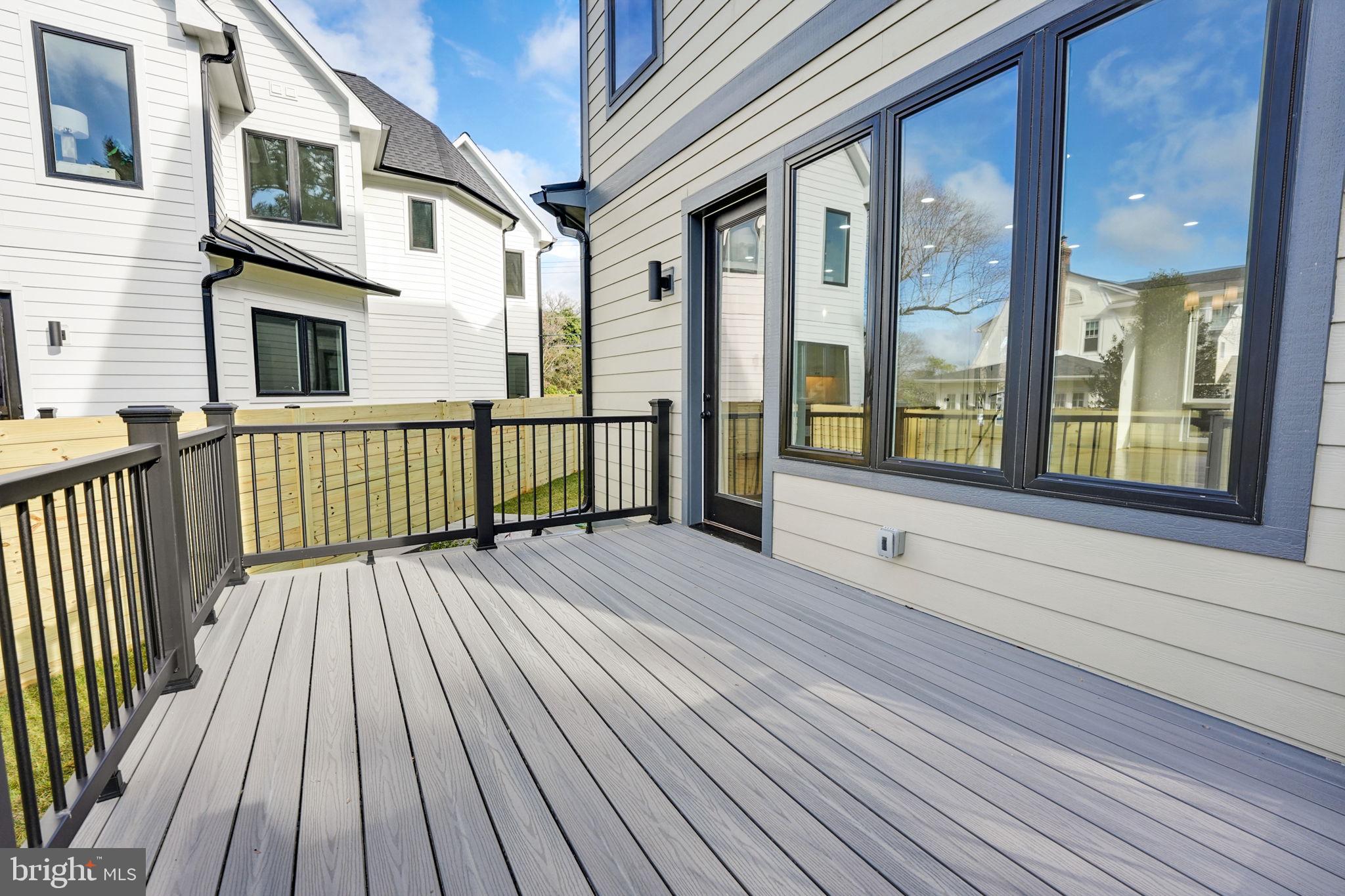 EAST FALLS CHURCH - Residential