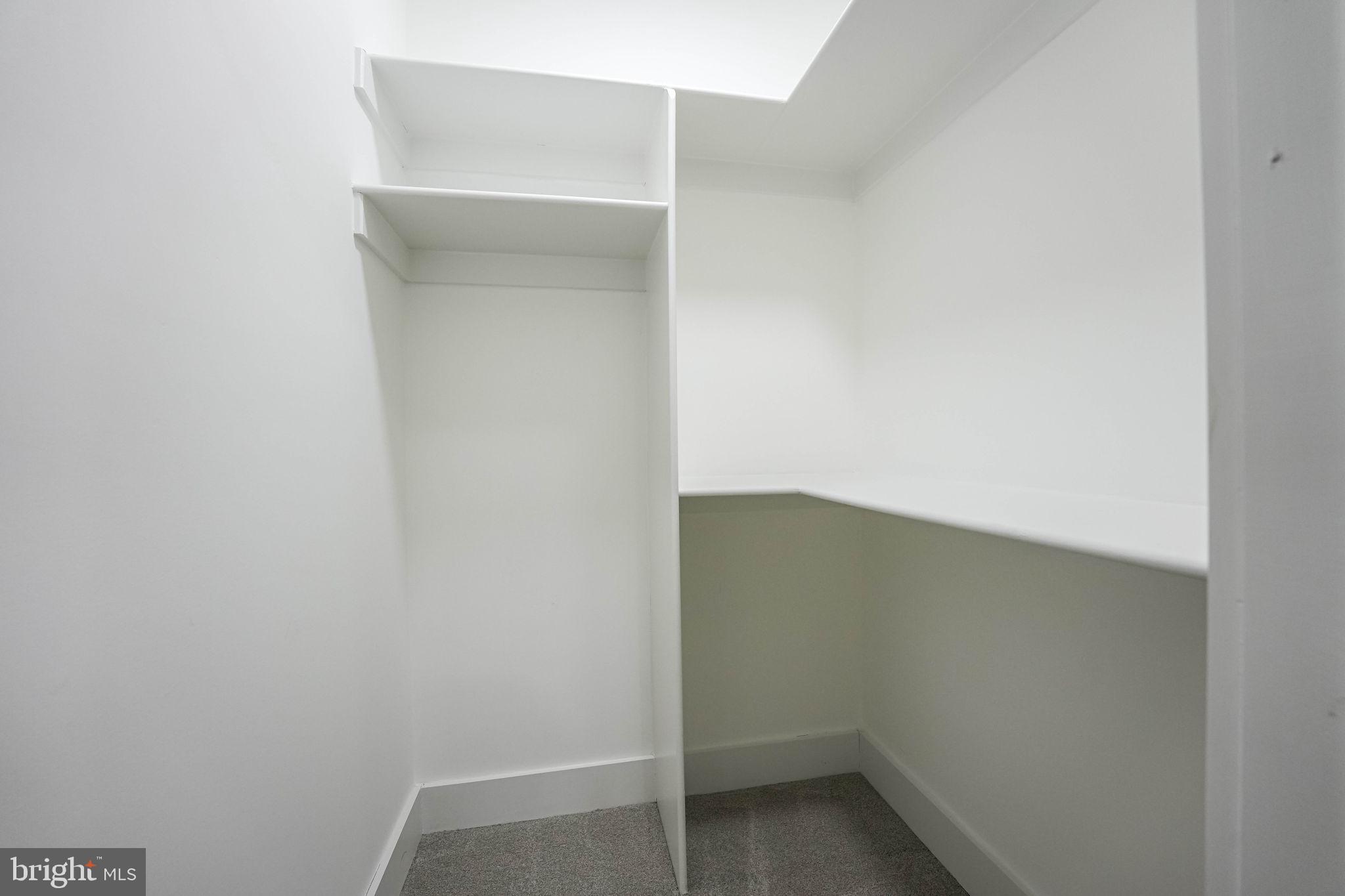 EAST FALLS CHURCH - Residential