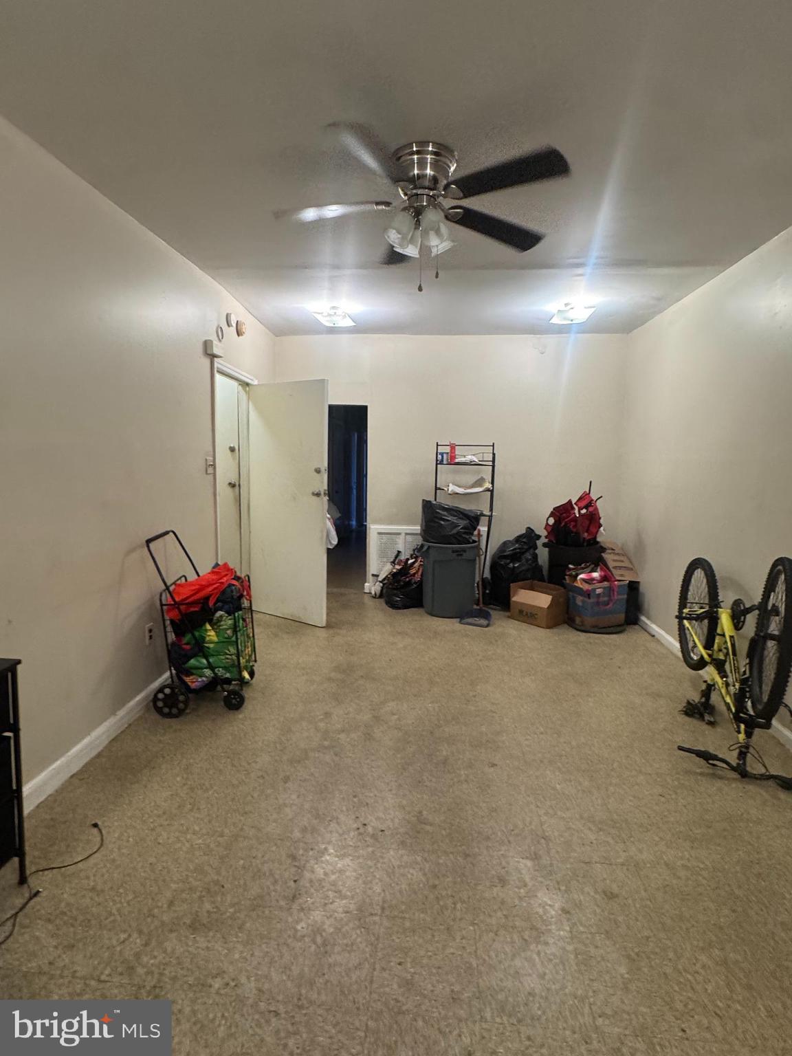 6141 LANSDOWNE AVENUE