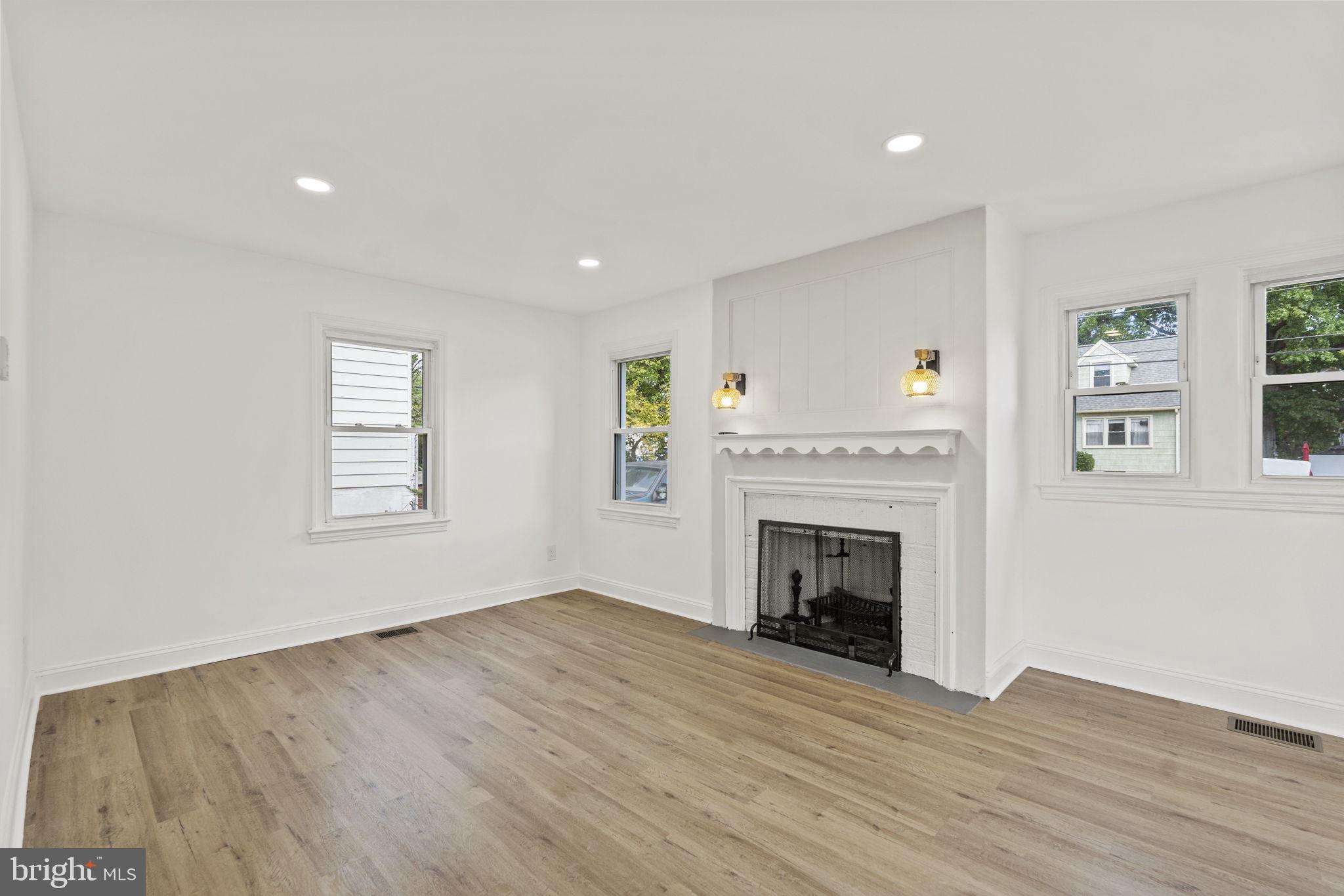 TUXEDO- PRYORS ADDN - Residential