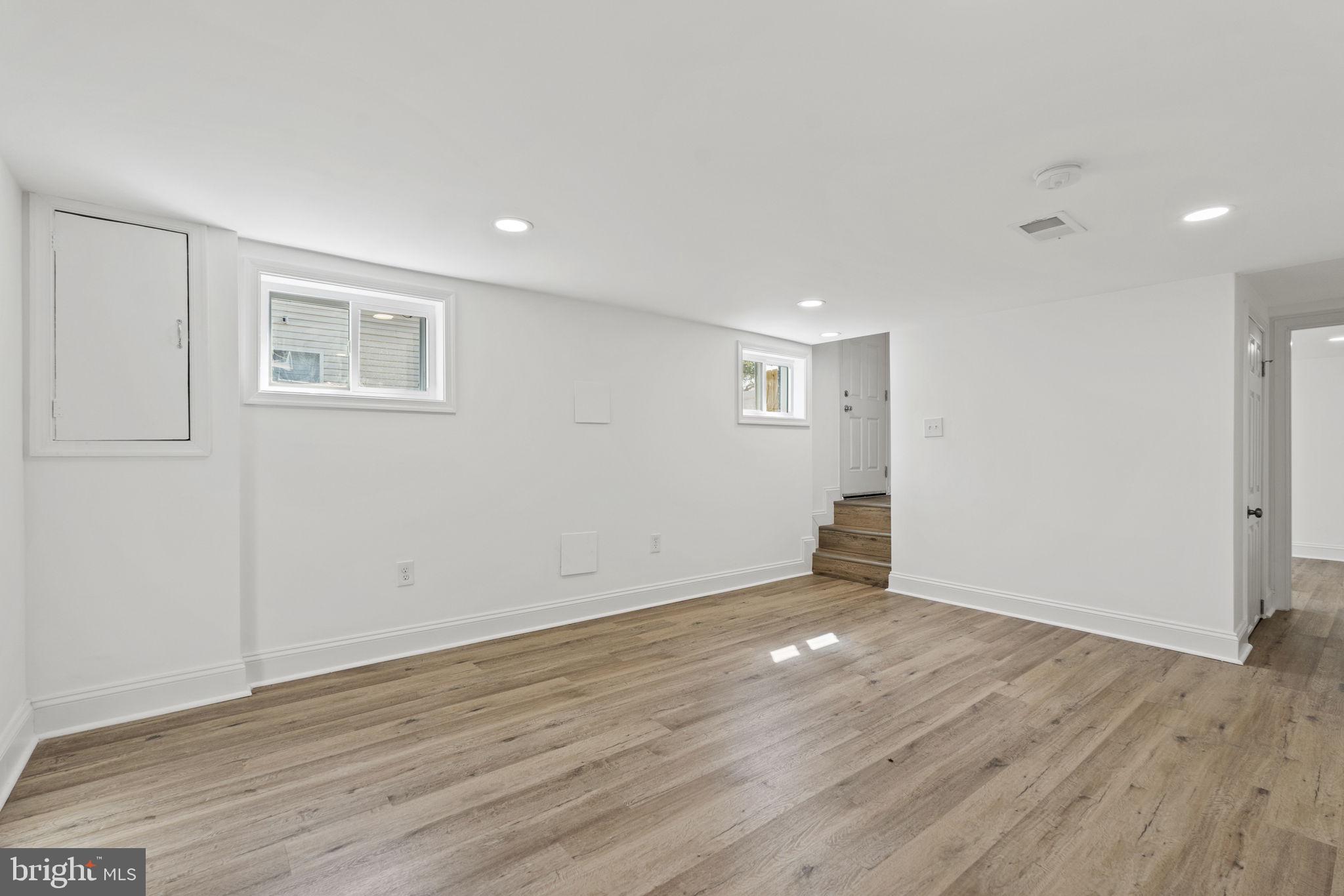 TUXEDO- PRYORS ADDN - Residential