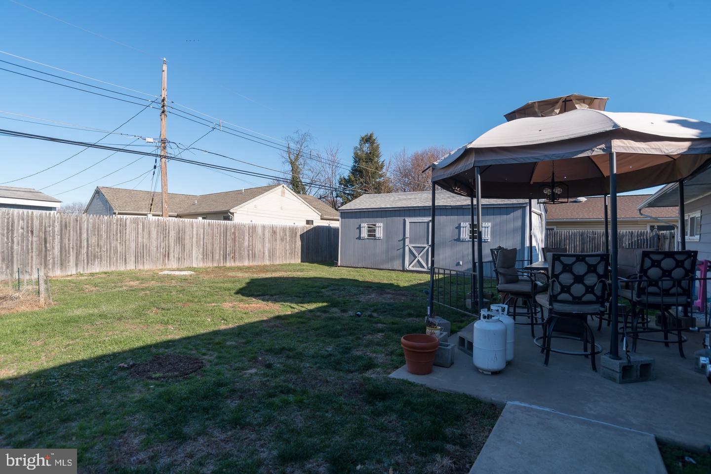 PINEWOOD - Residential Lease