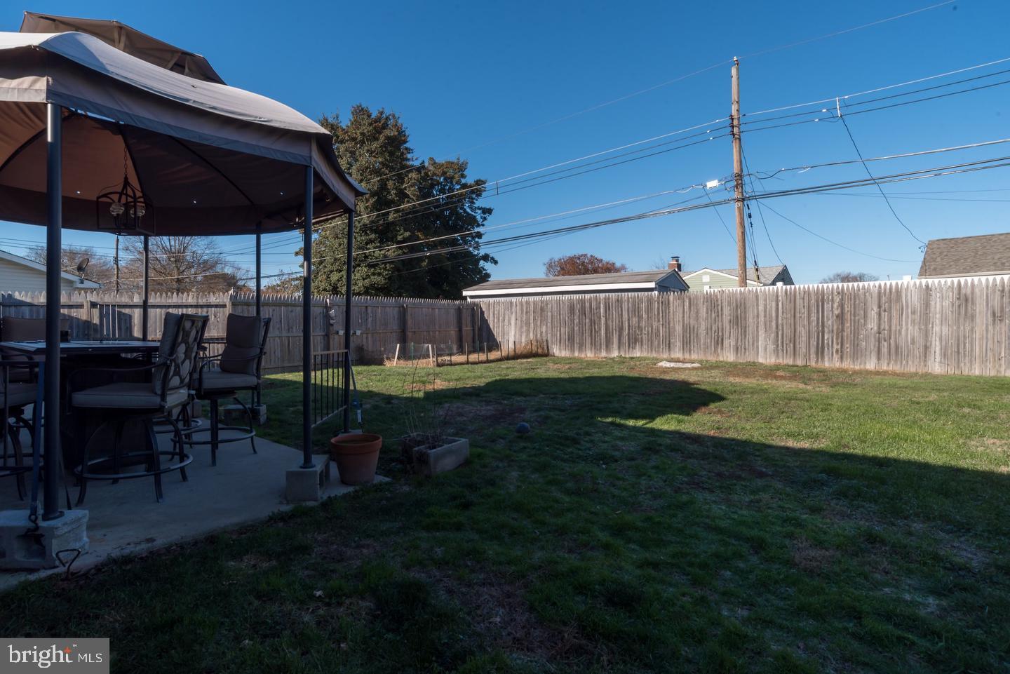 PINEWOOD - Residential Lease