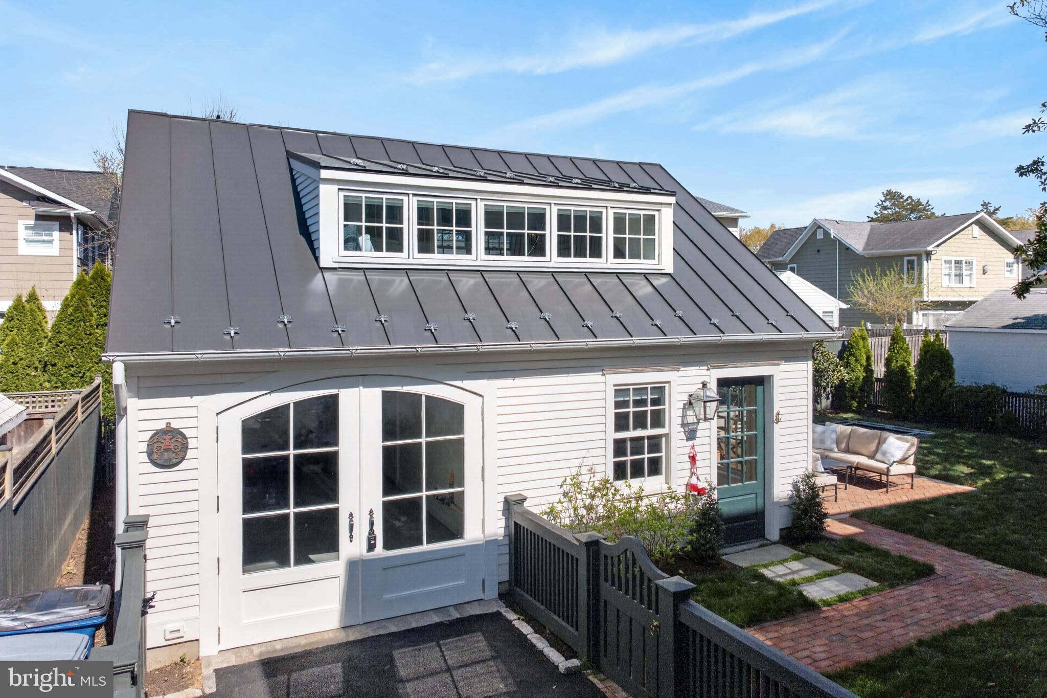 EASTPORT - Residential