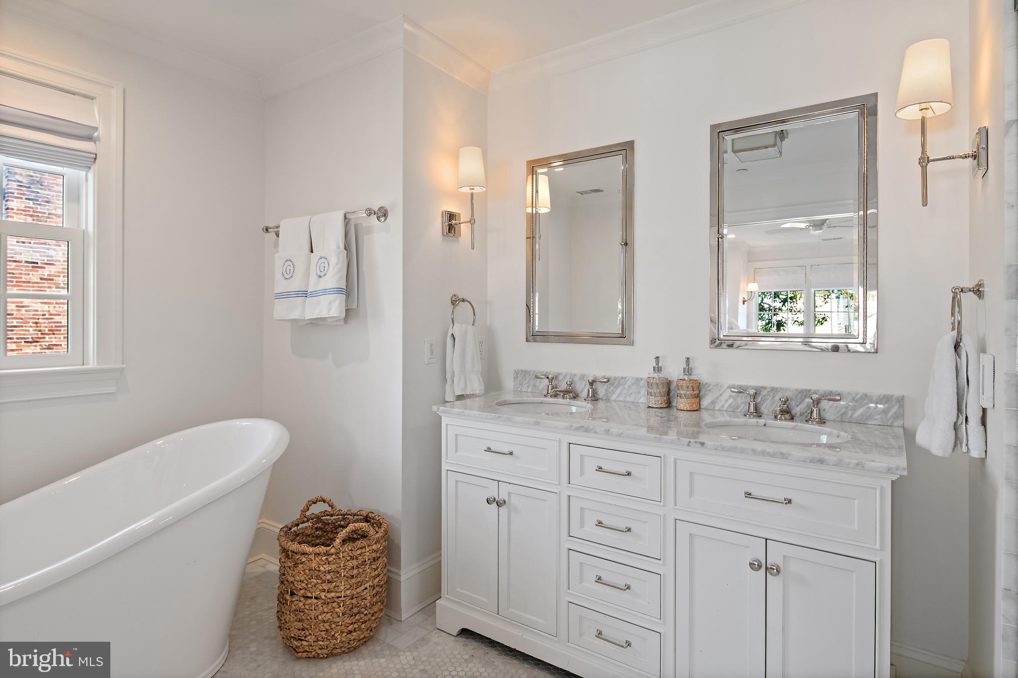 EASTPORT - Residential