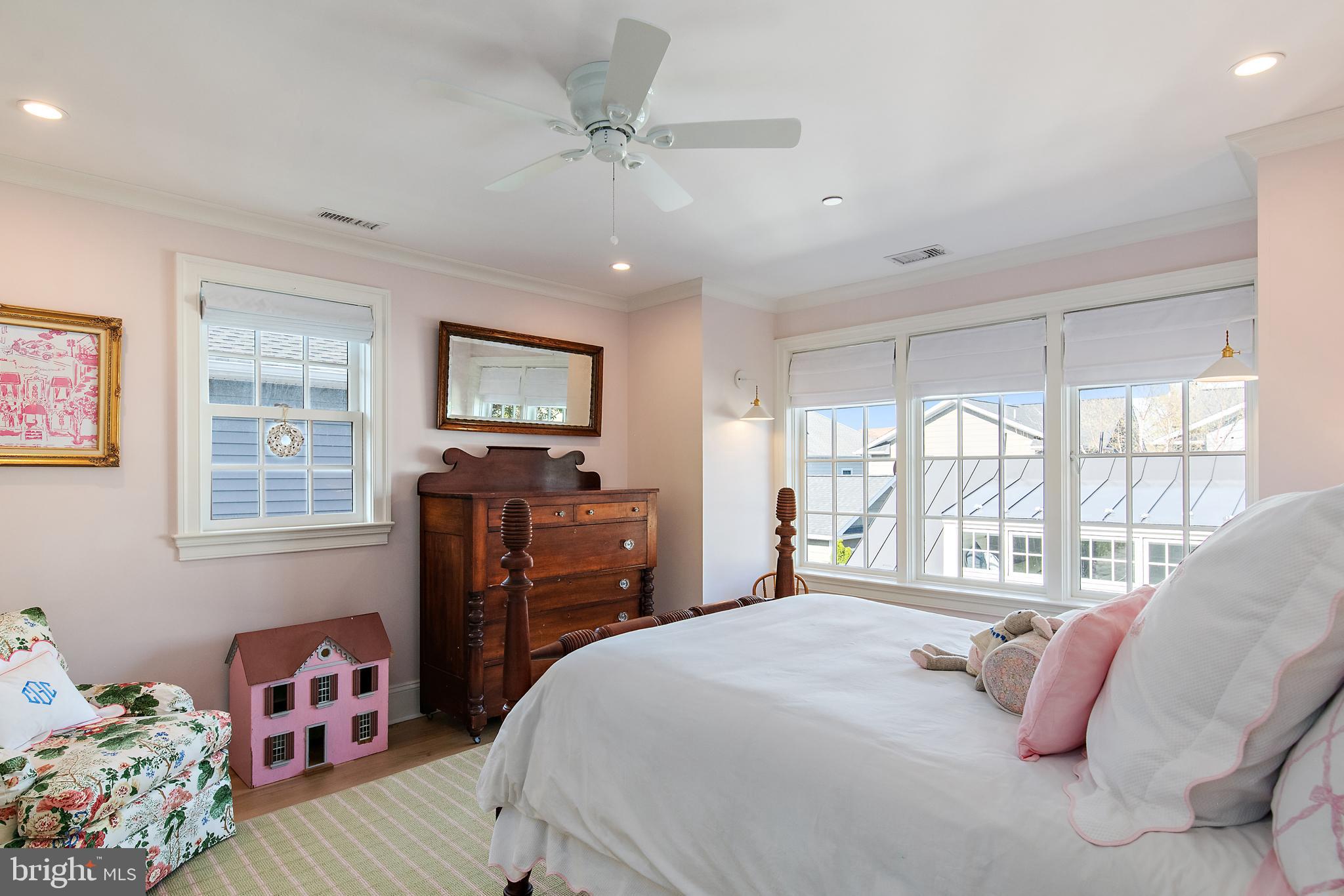 EASTPORT - Residential