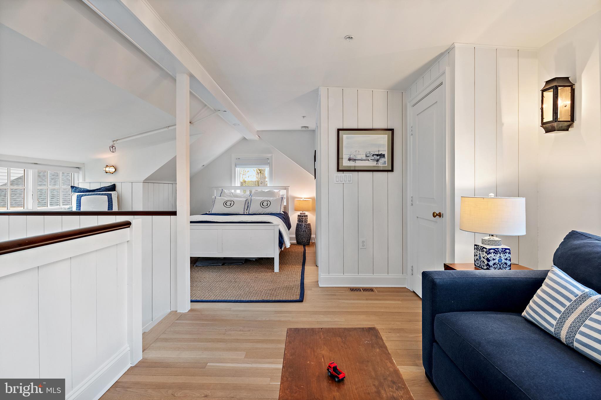 EASTPORT - Residential