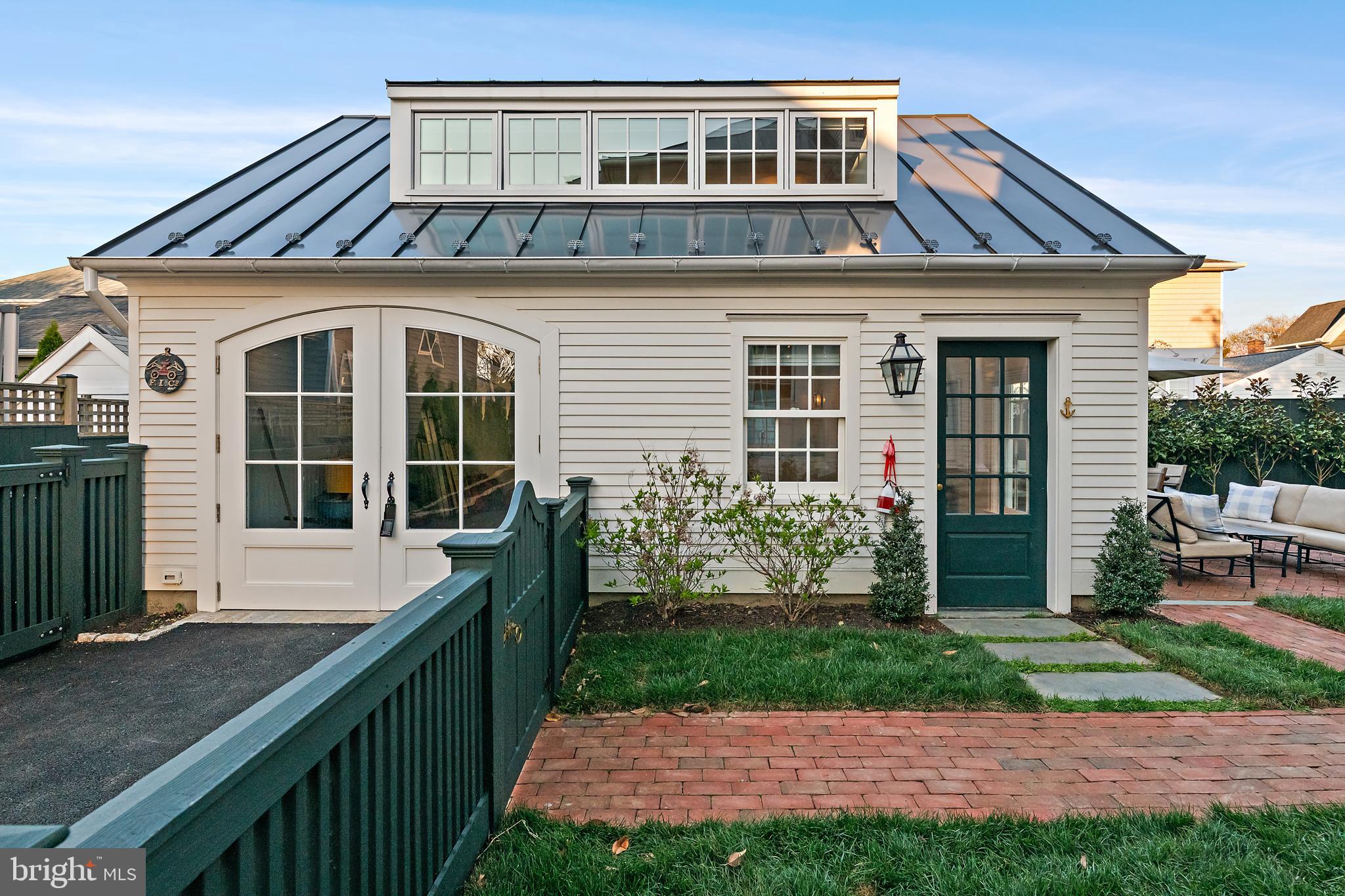 EASTPORT - Residential