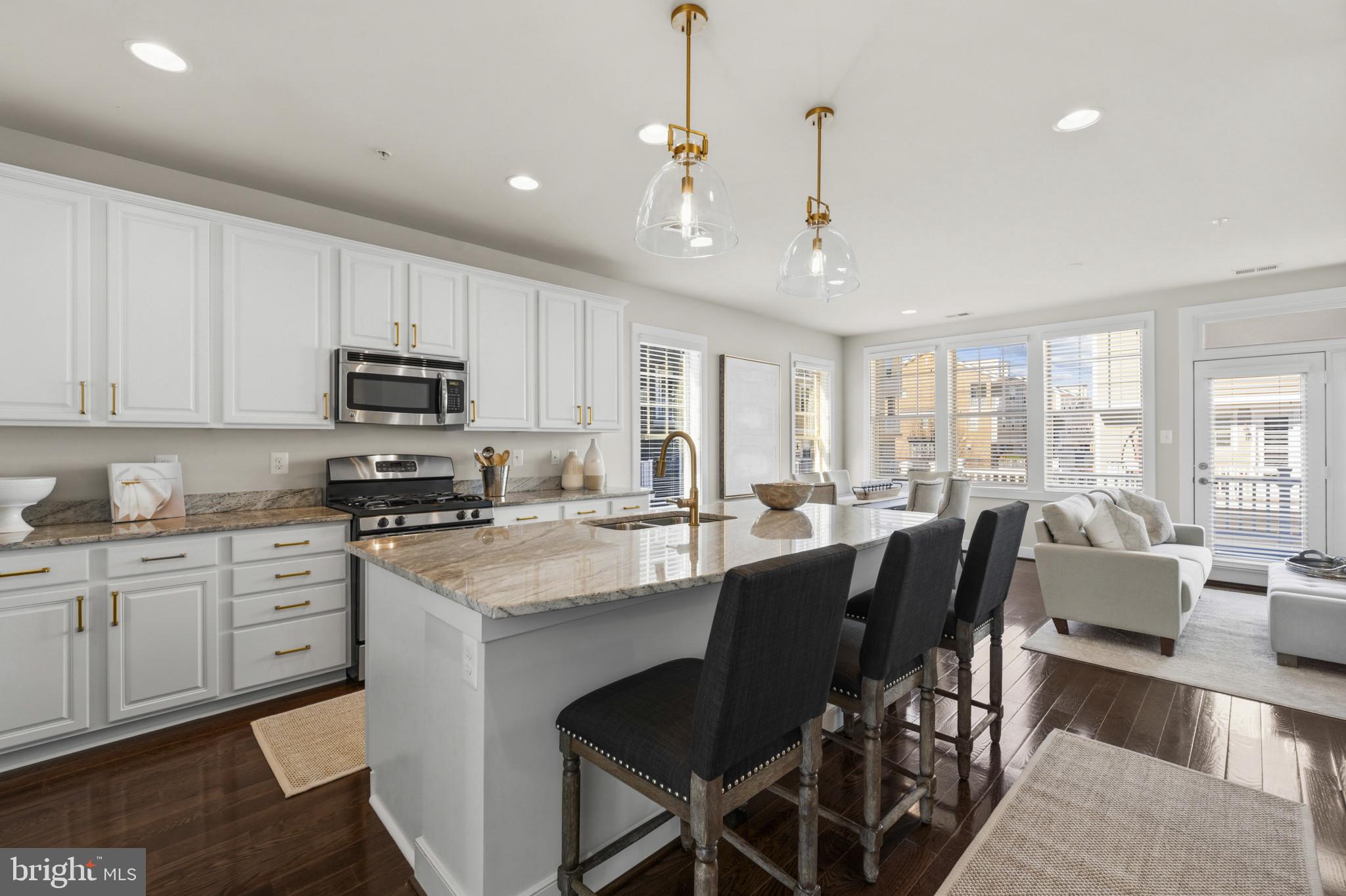 CROWN FARM - Residential