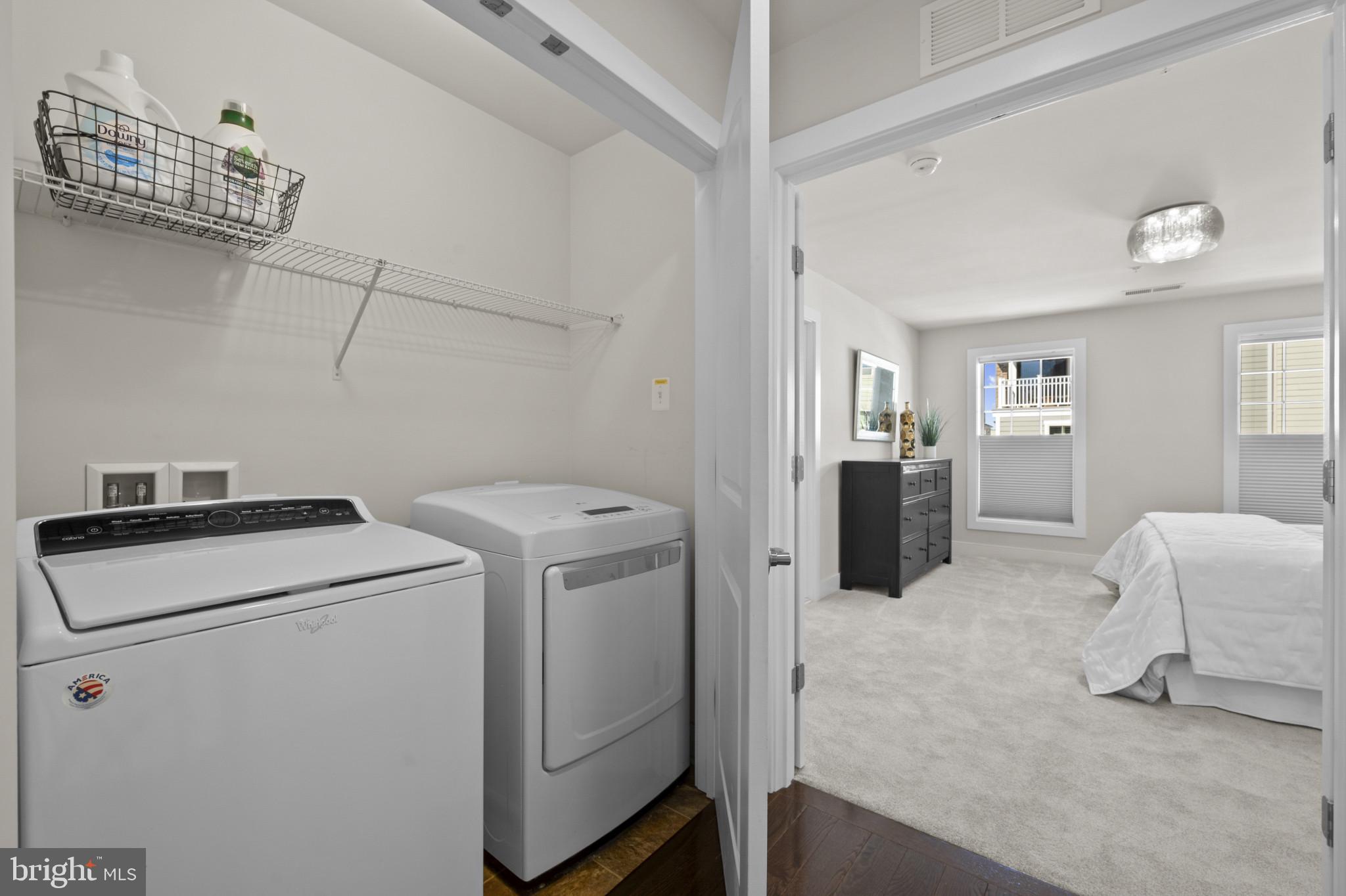 CROWN FARM - Residential