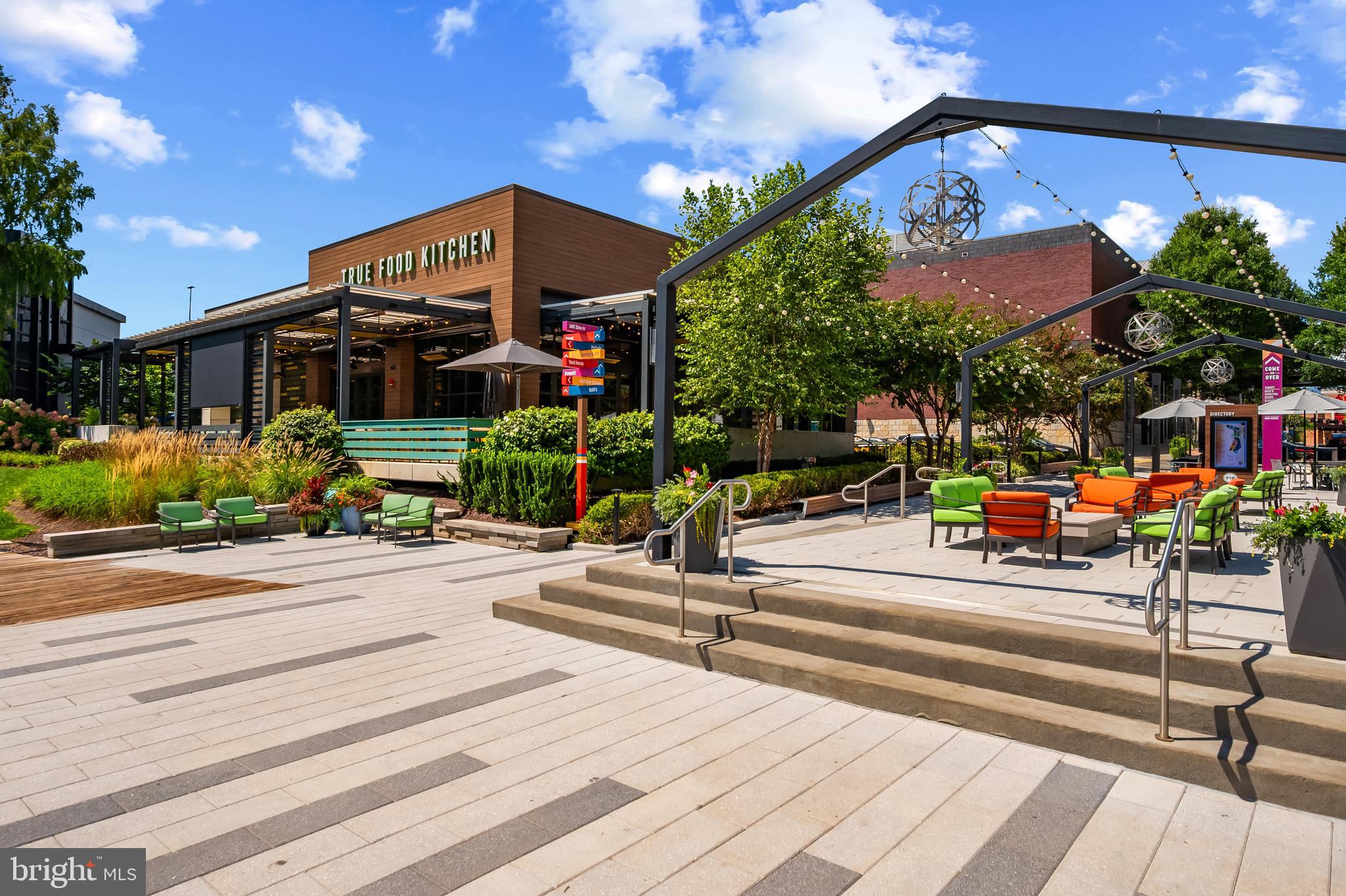 CROWN FARM - Residential