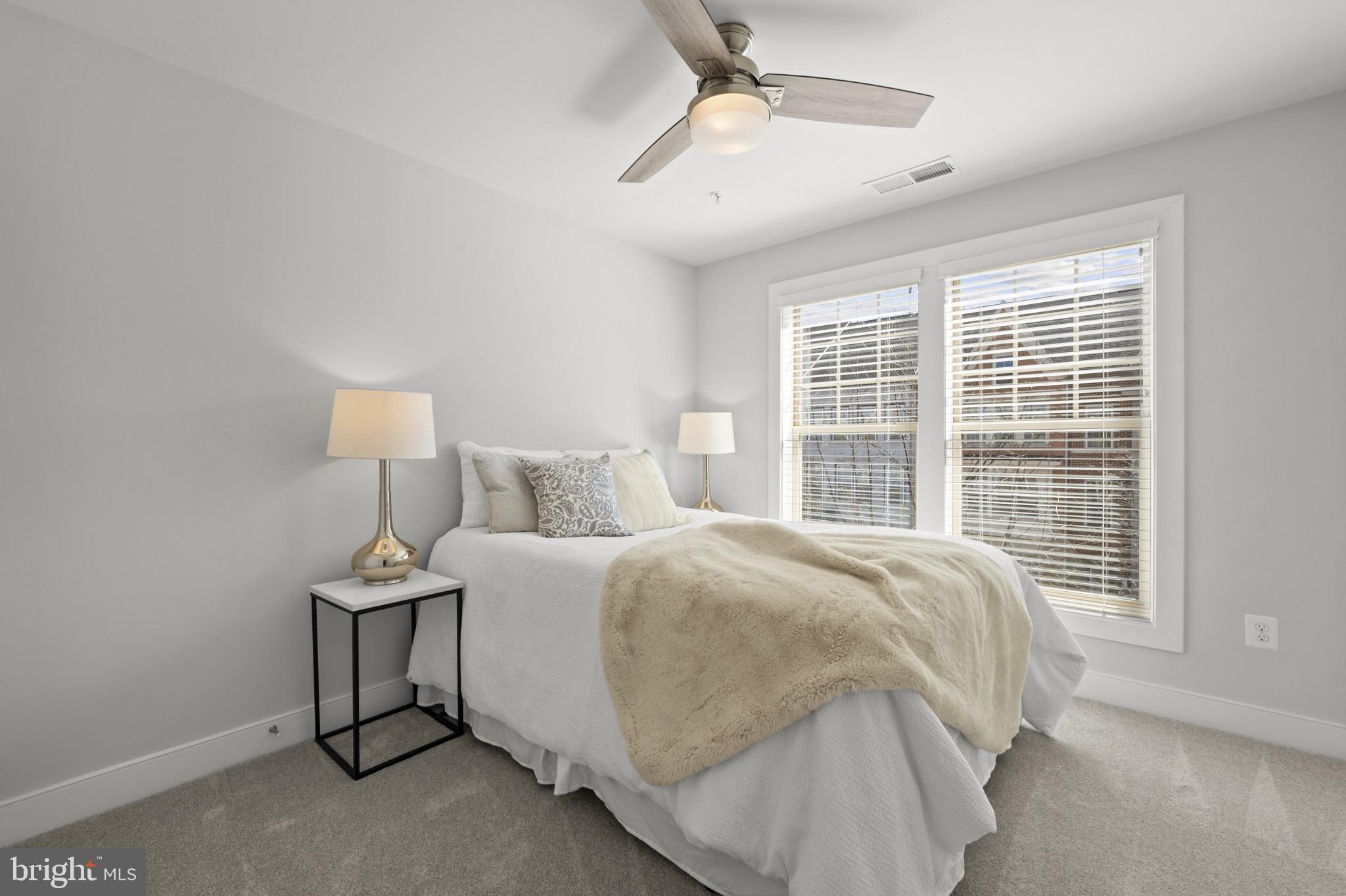 CROWN FARM - Residential