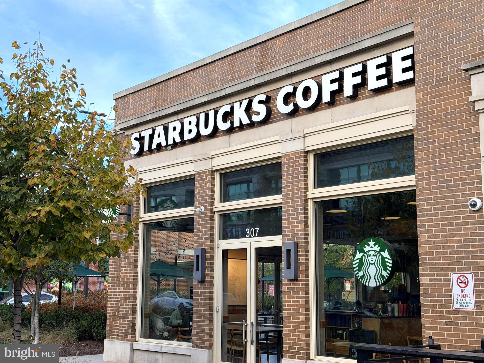 CROWN FARM - Residential