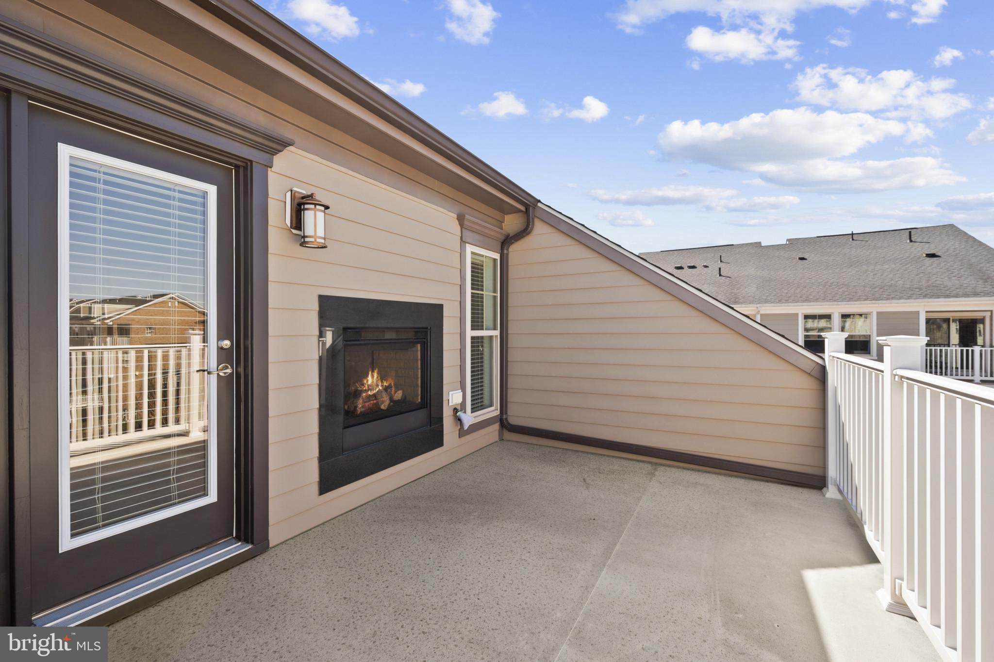 CROWN FARM - Residential