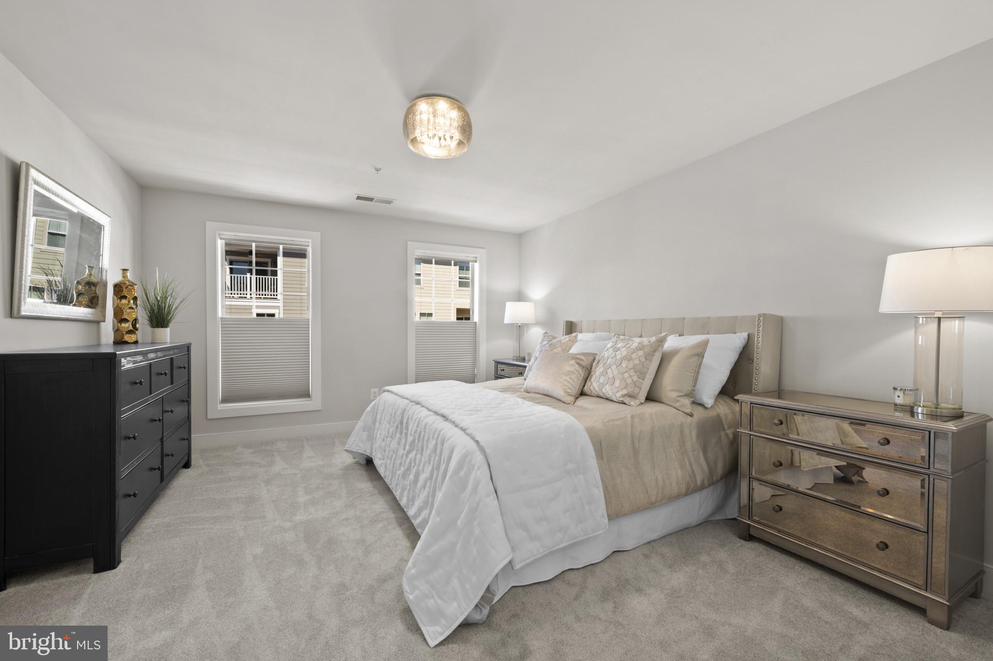 CROWN FARM - Residential