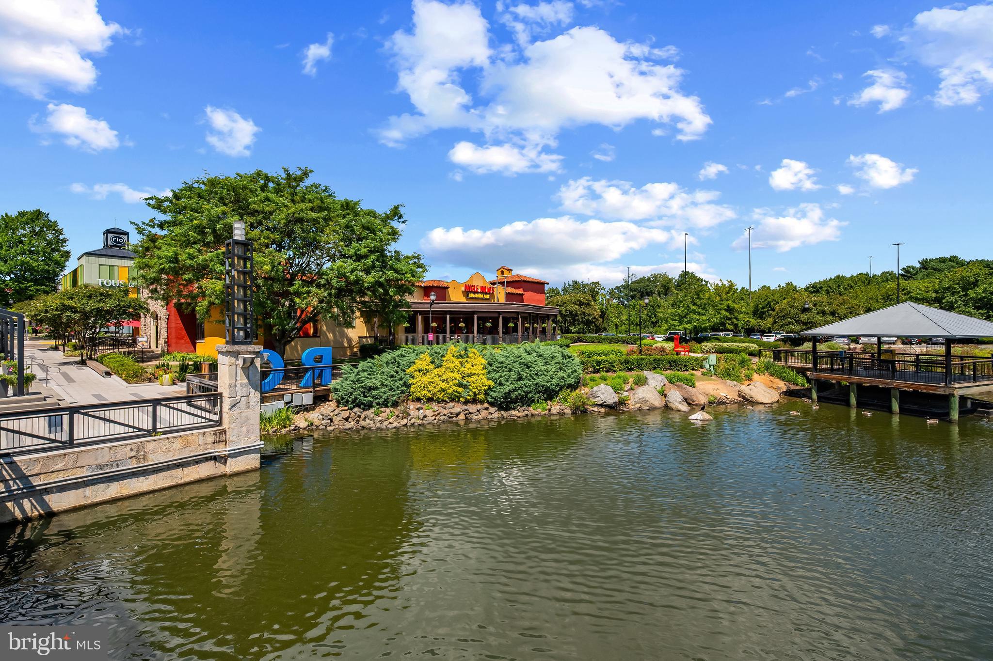 CROWN FARM - Residential