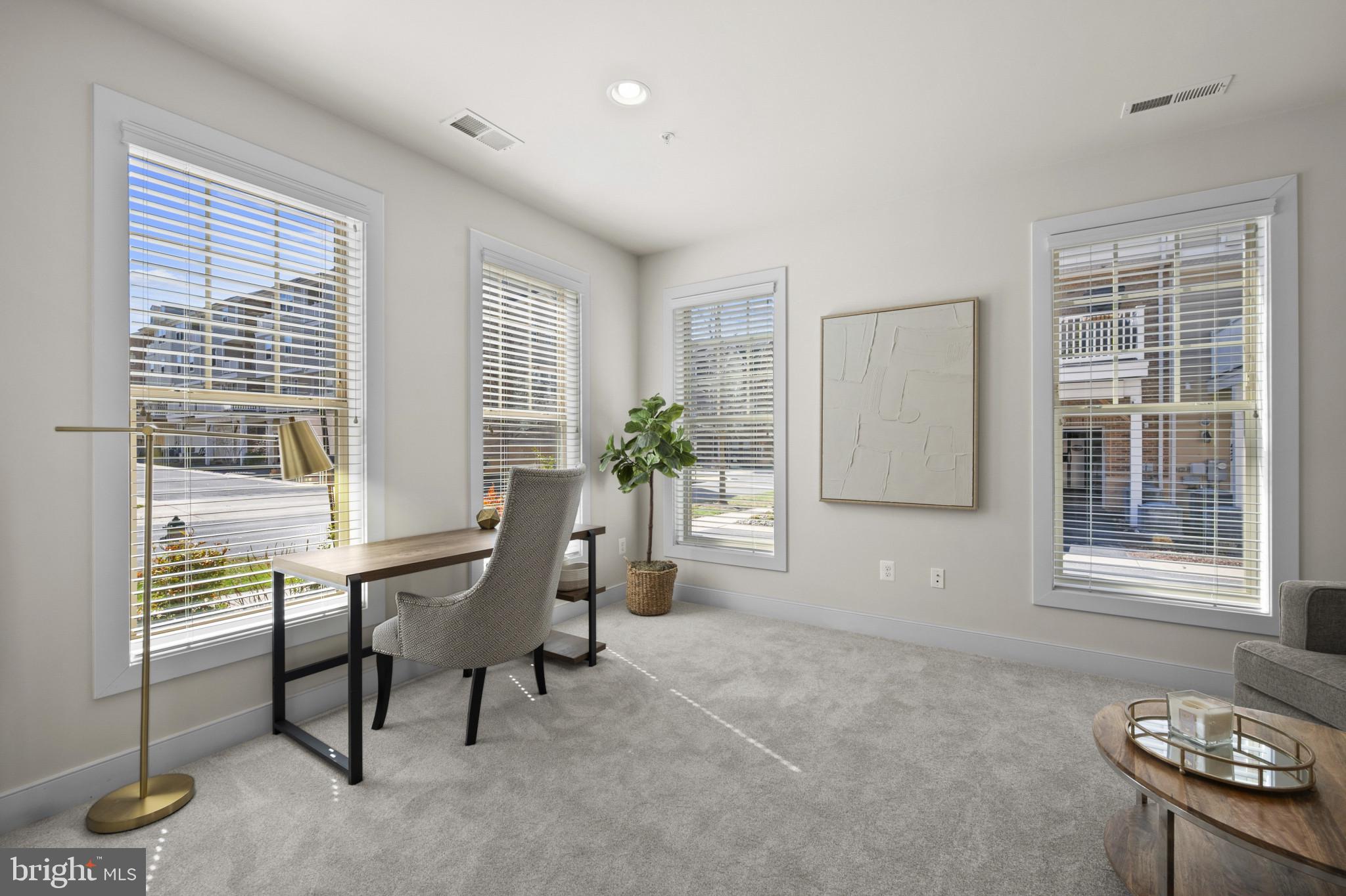 CROWN FARM - Residential