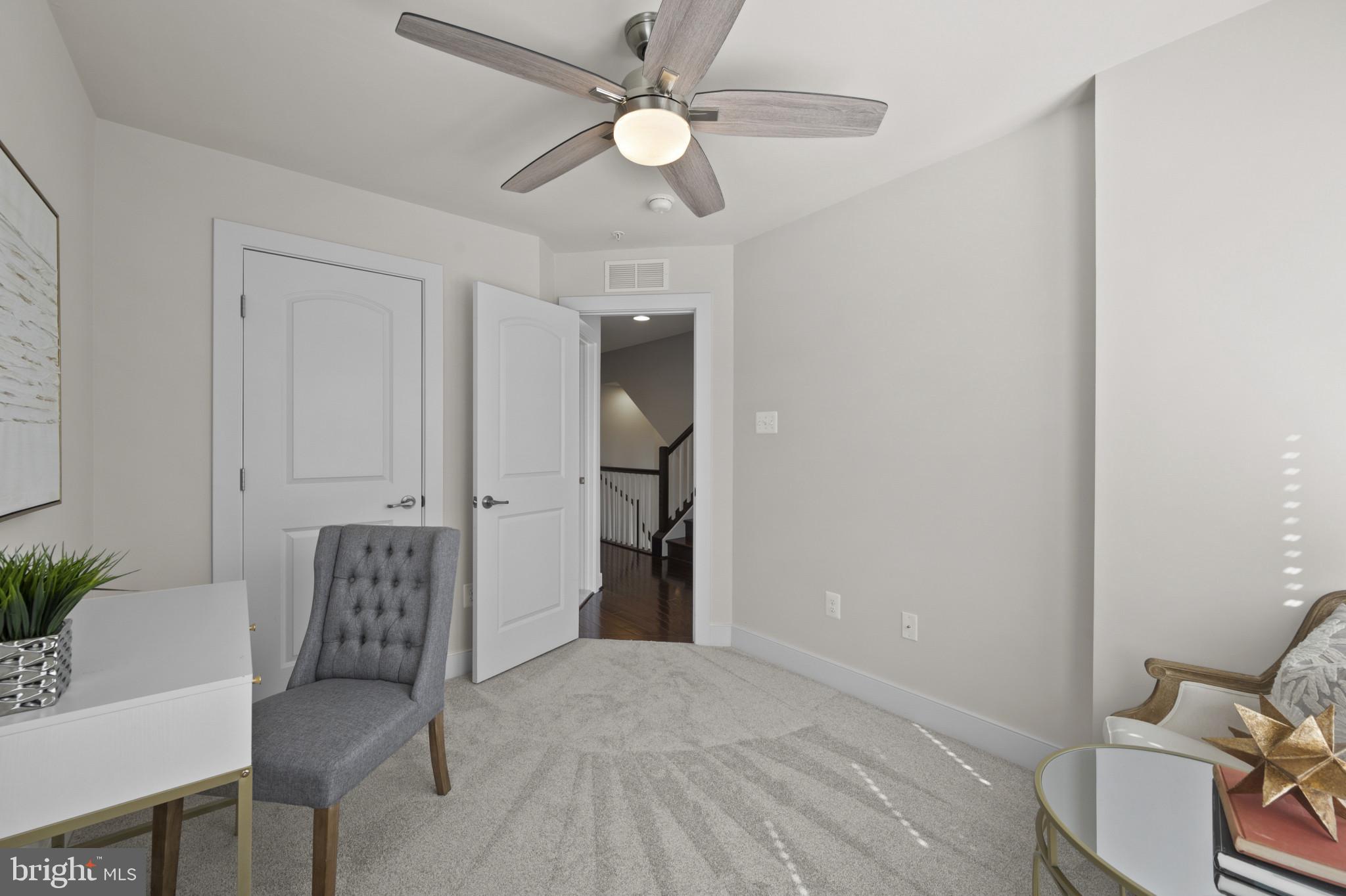 CROWN FARM - Residential