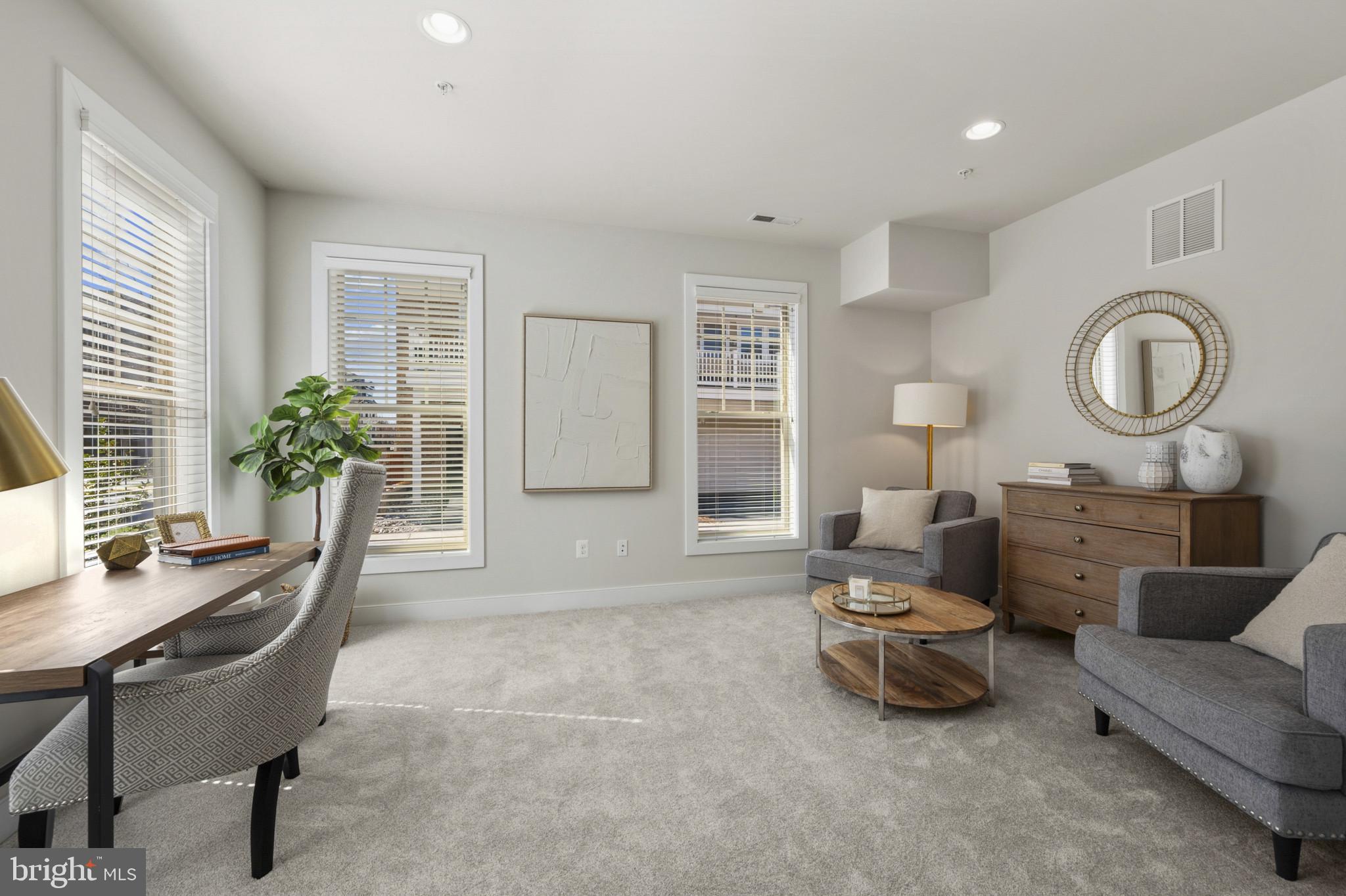 CROWN FARM - Residential