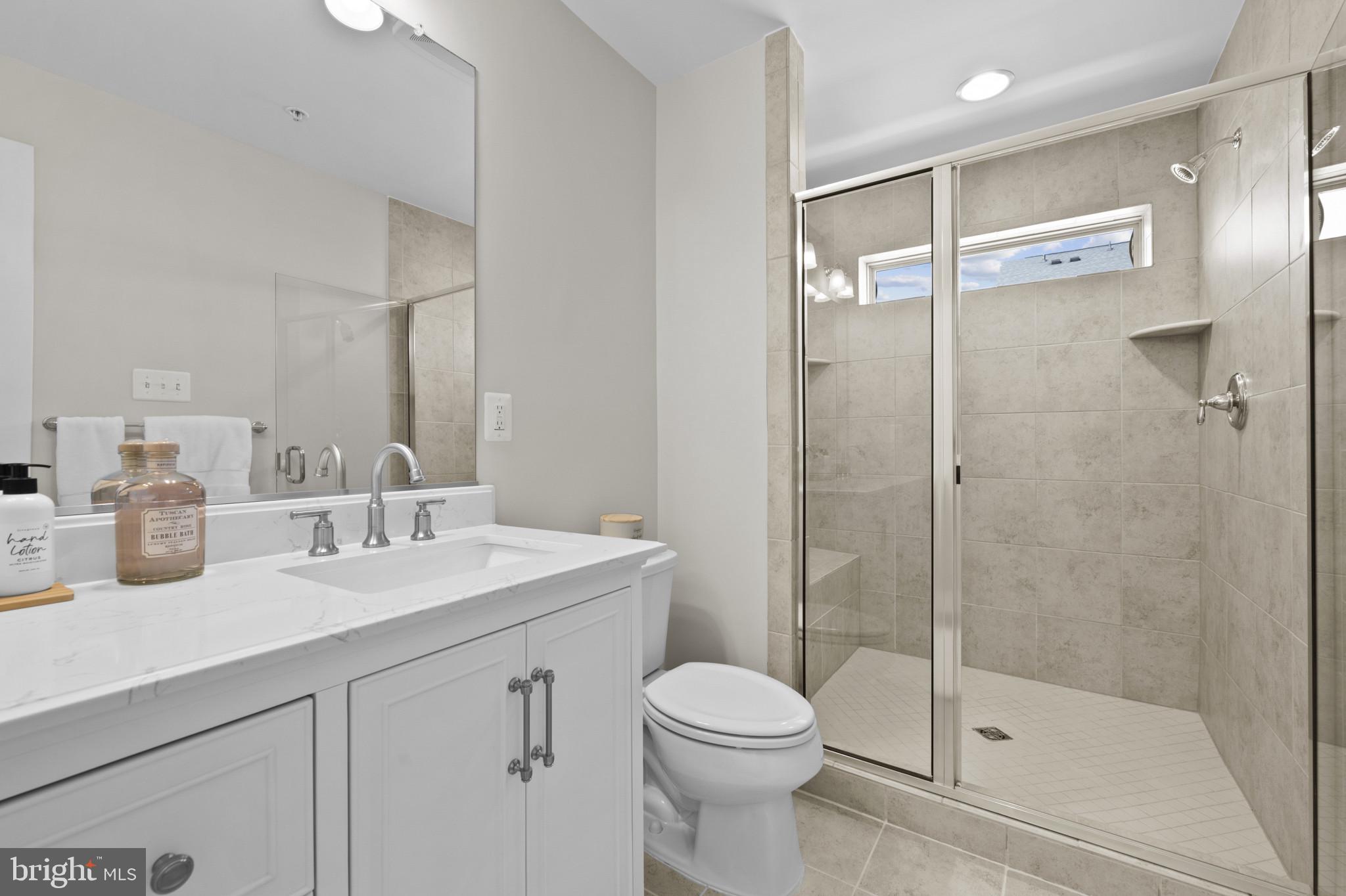 CROWN FARM - Residential