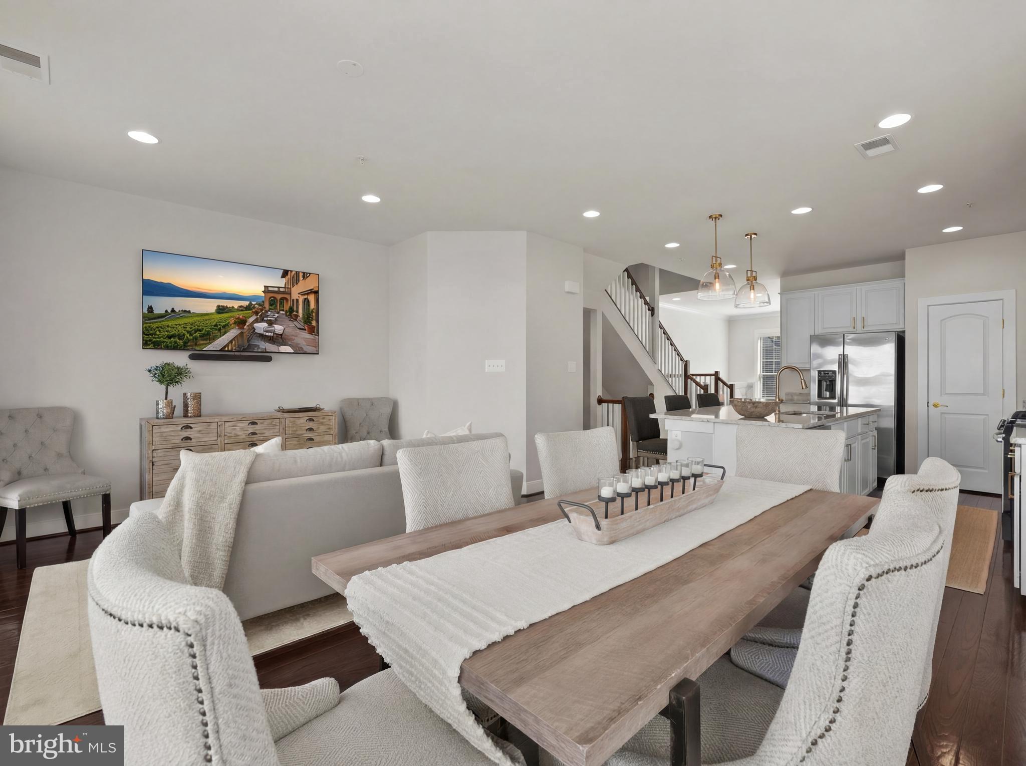 CROWN FARM - Residential