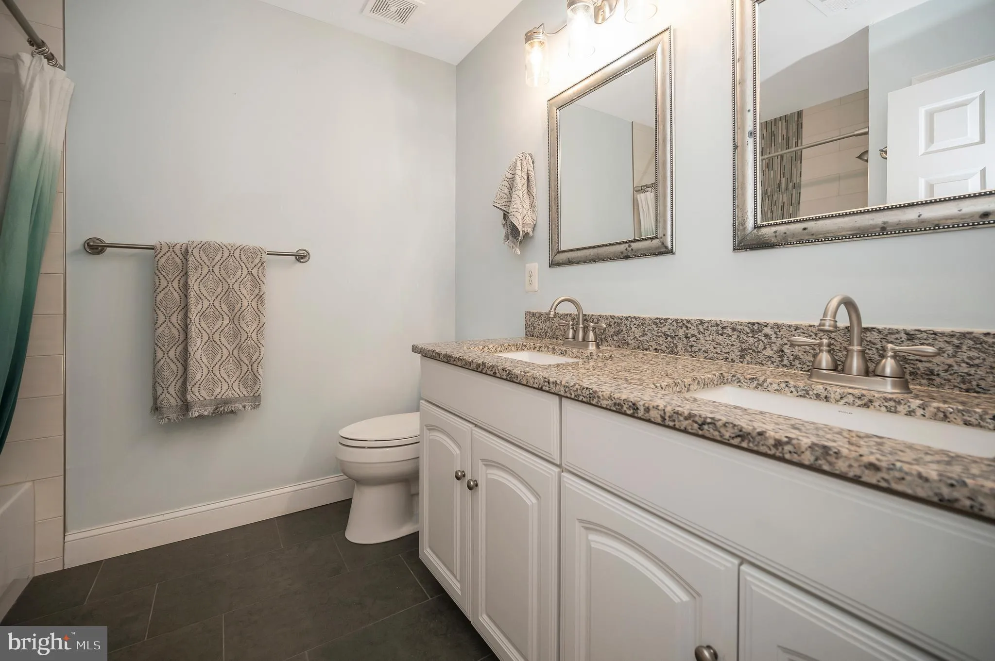 Manassas, Virginia 20112, United States, 5 Bedrooms Bedrooms, ,4 BathroomsBathrooms,Residential,Contingent,91459