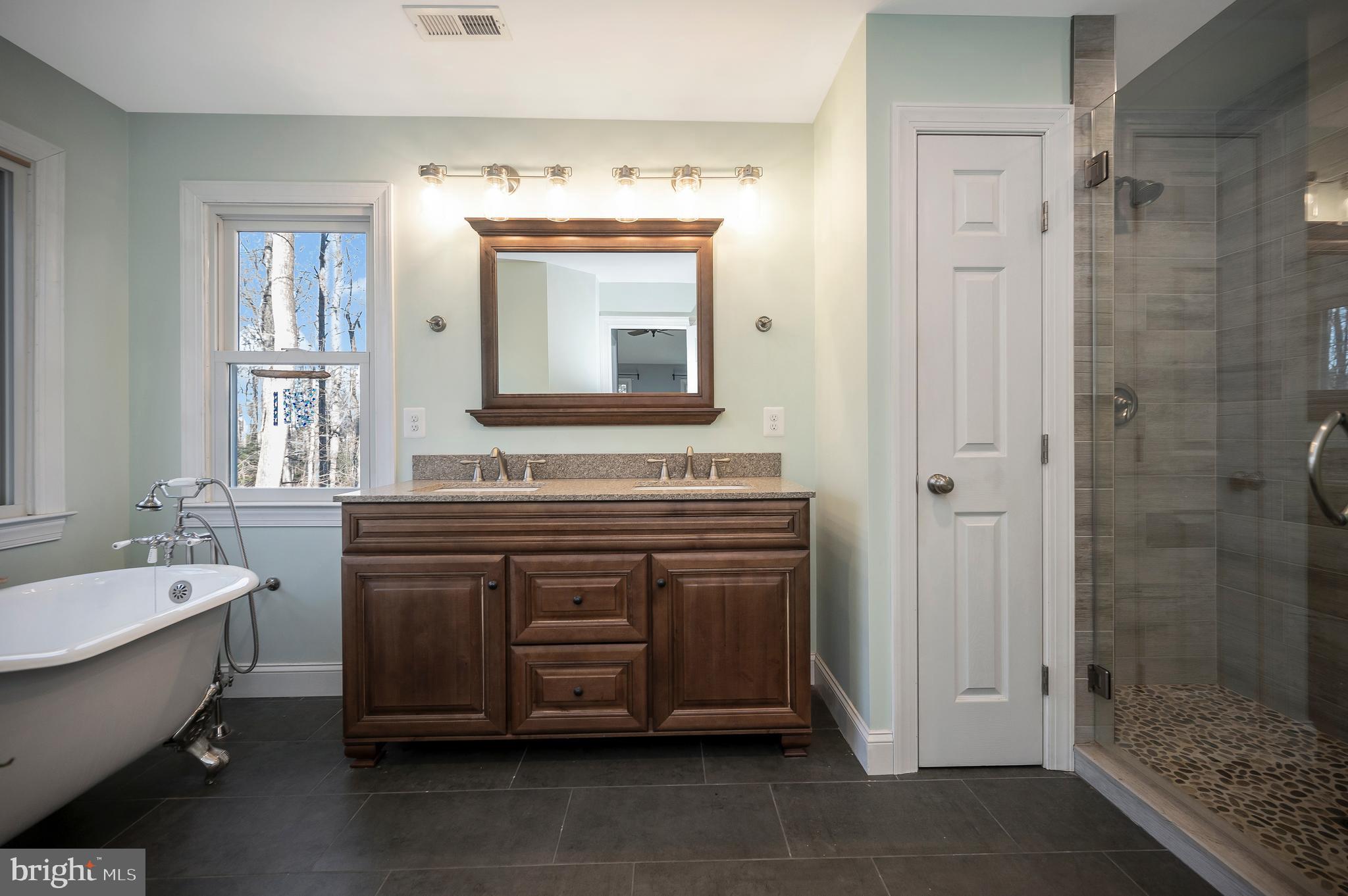 VALLEY VUE - Residential