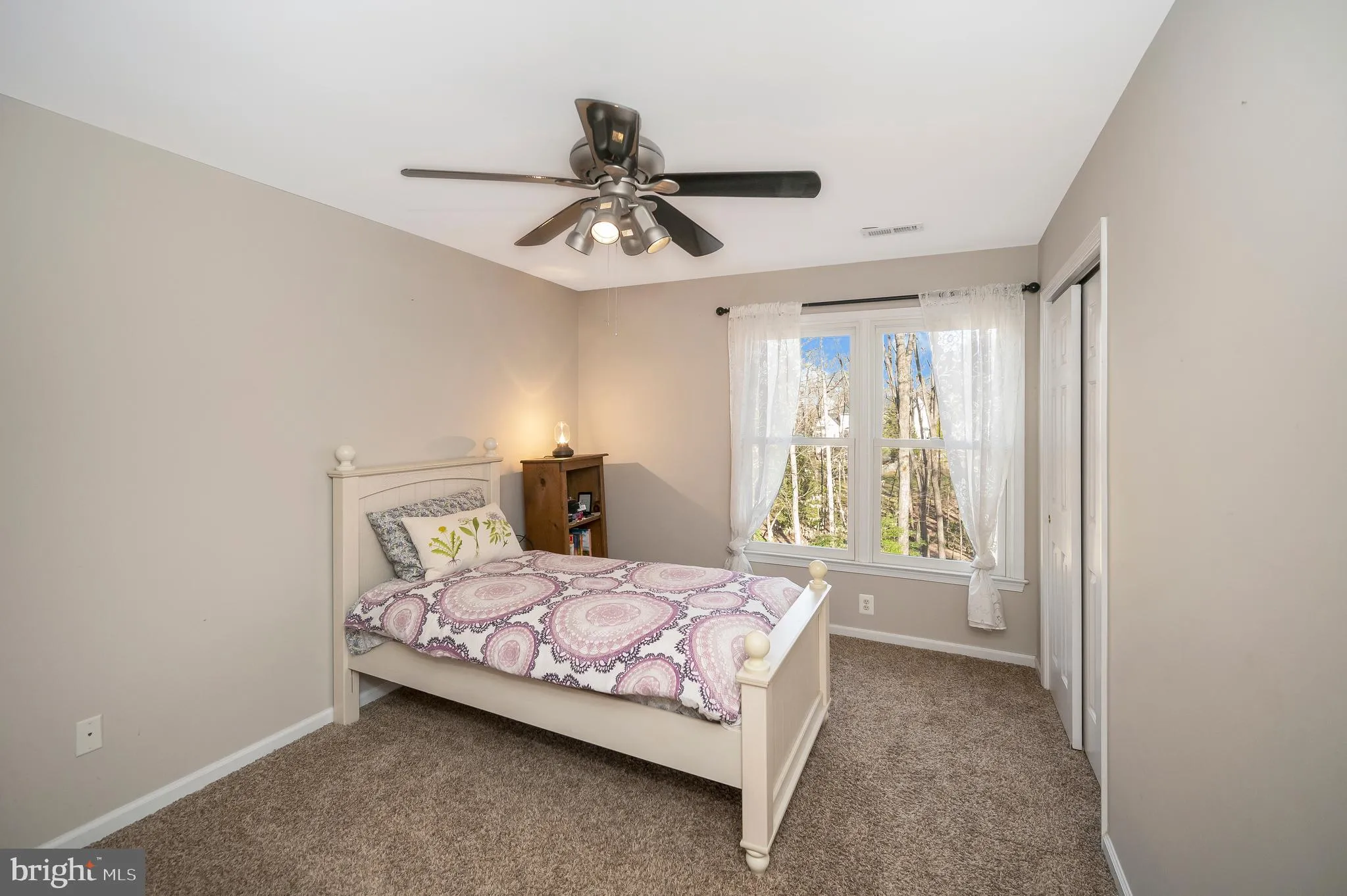 Manassas, Virginia 20112, United States, 5 Bedrooms Bedrooms, ,4 BathroomsBathrooms,Residential,Contingent,91459